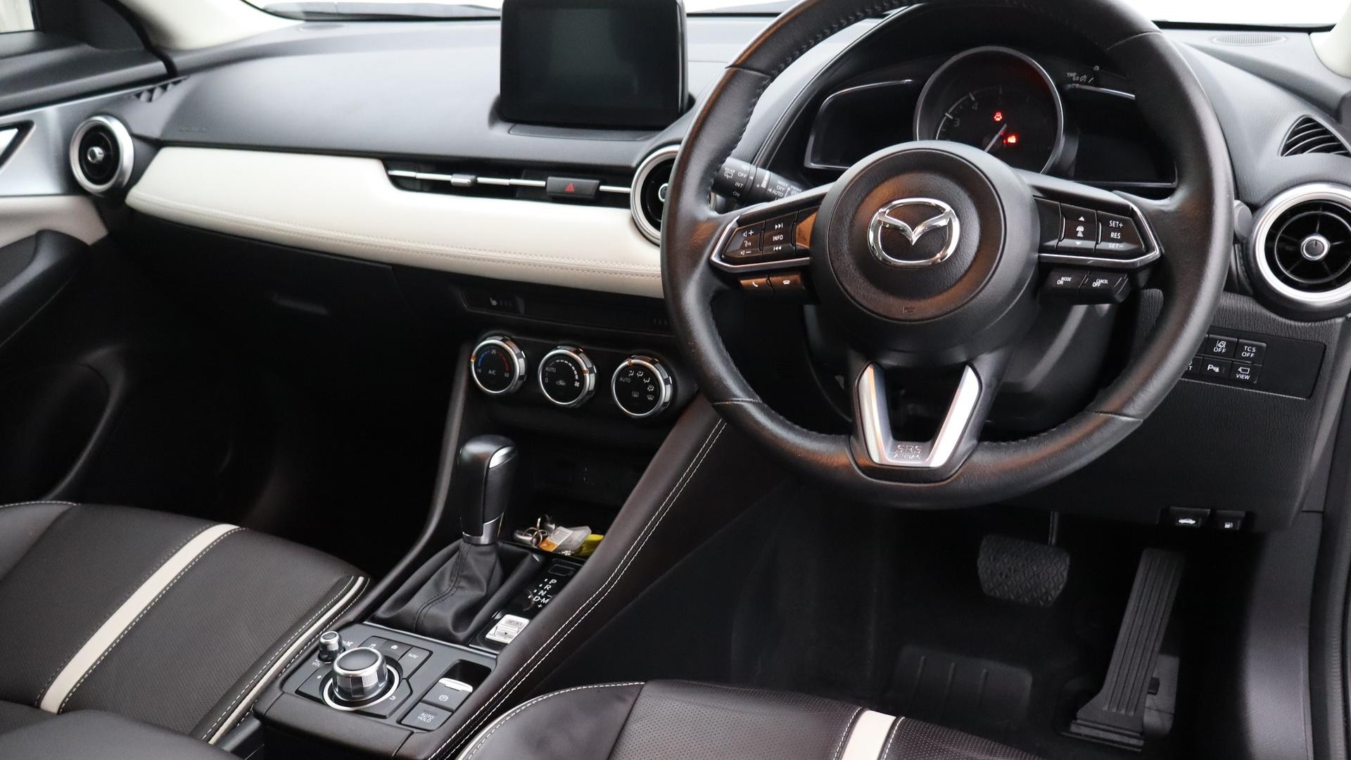 Mazda Cx-3 image 4
