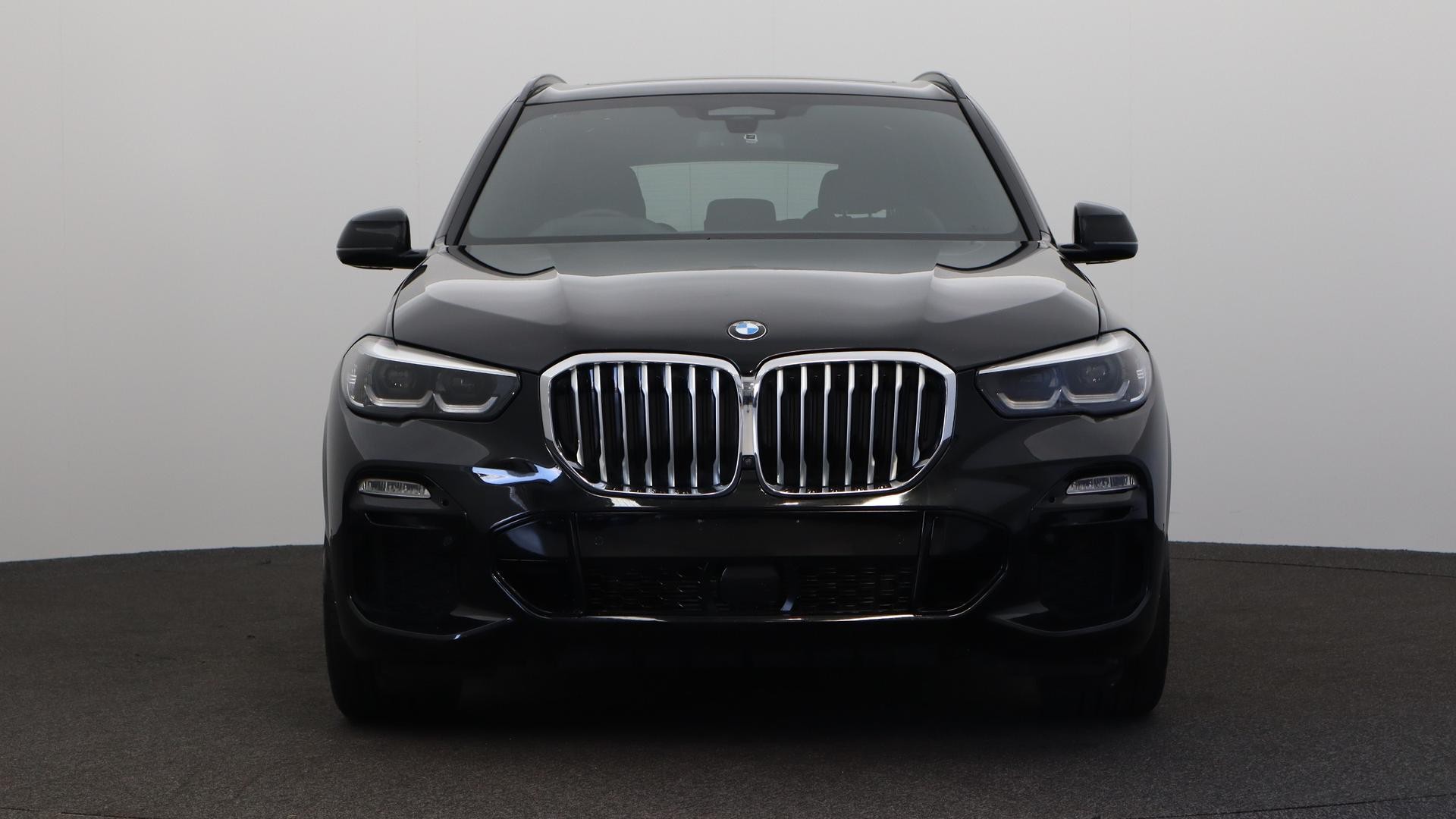BMW X5 image 2
