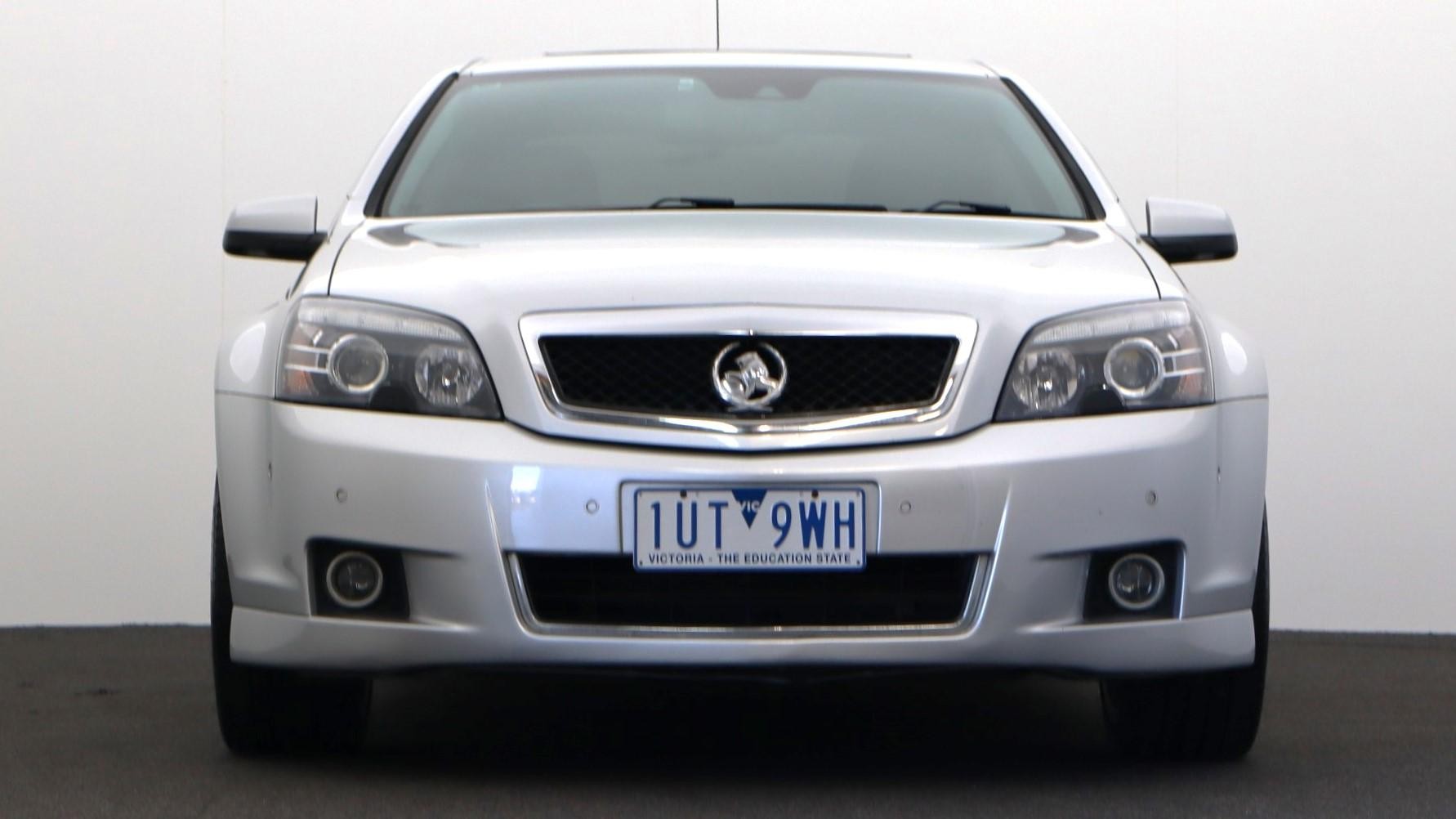 Holden Caprice image 2