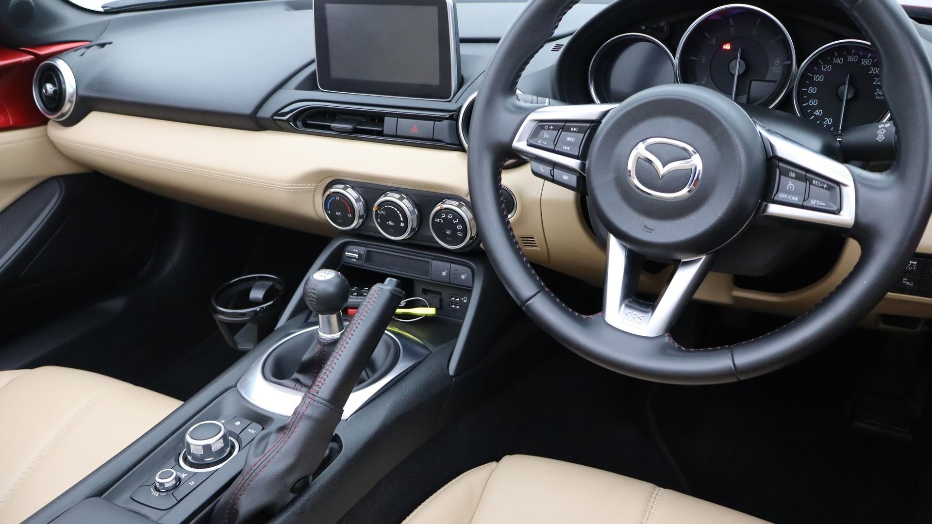 Mazda Mx-5 image 4