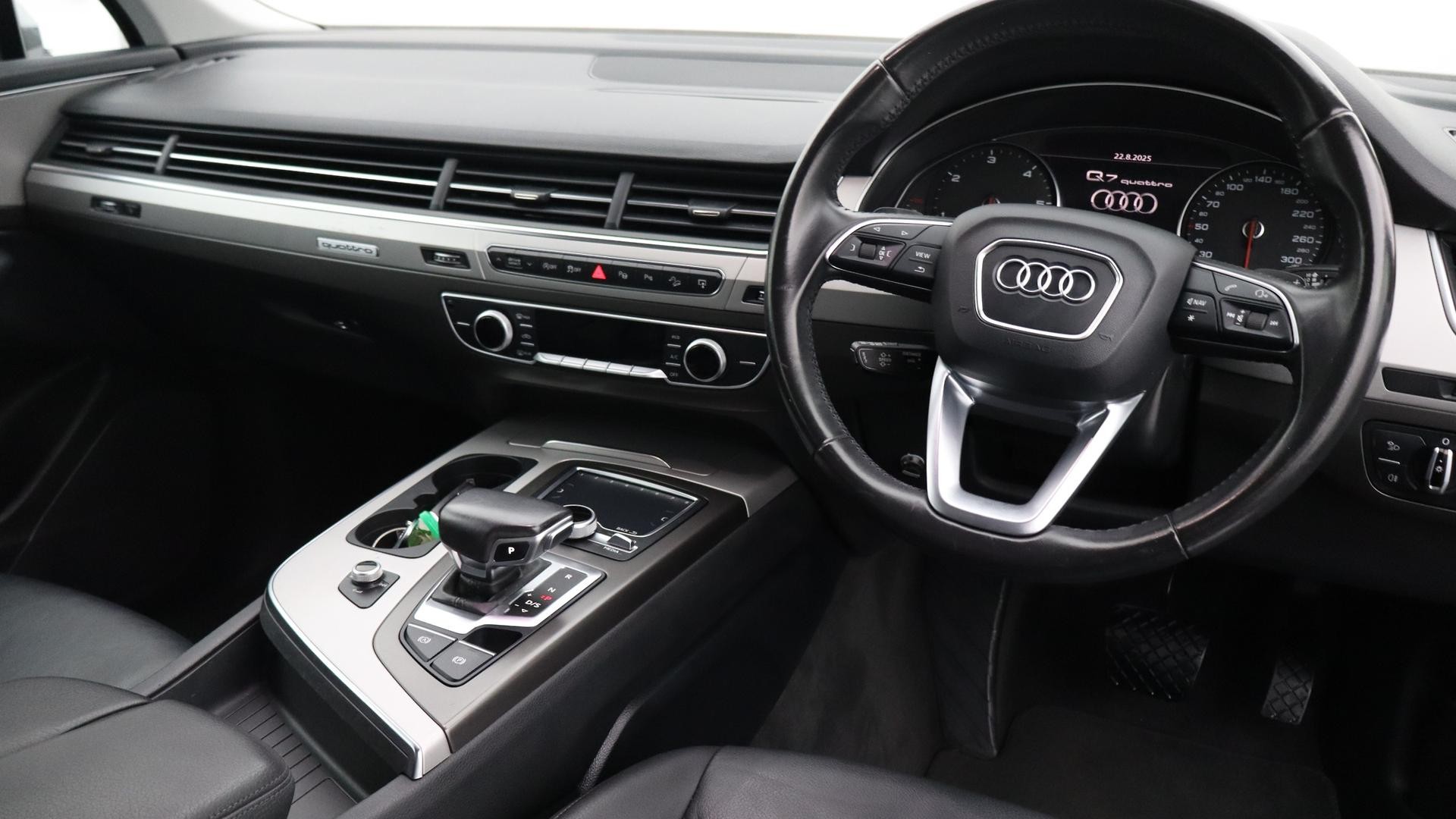Audi Q7 image 4