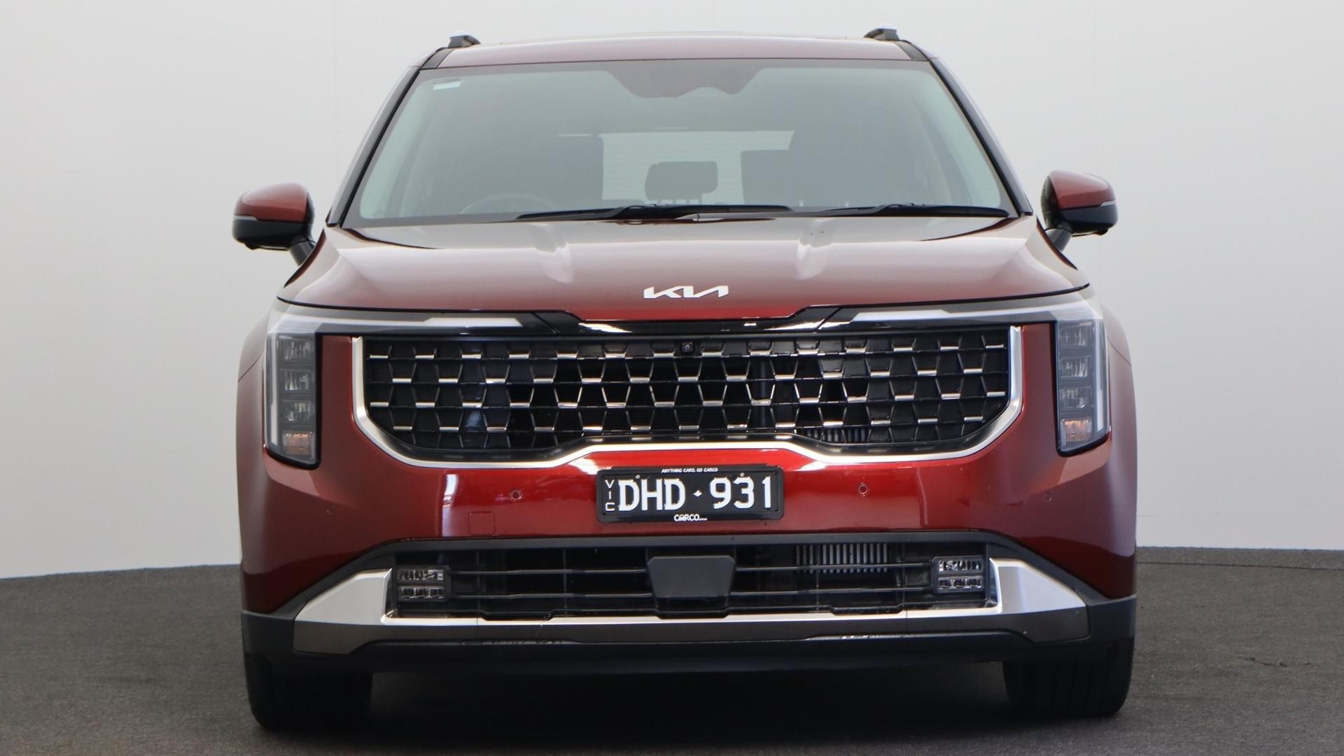 Kia Carnival image 2
