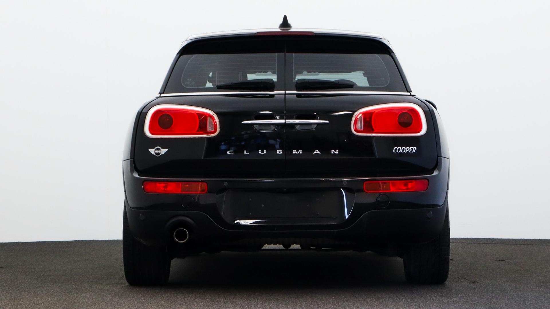 Mini Clubman image 3