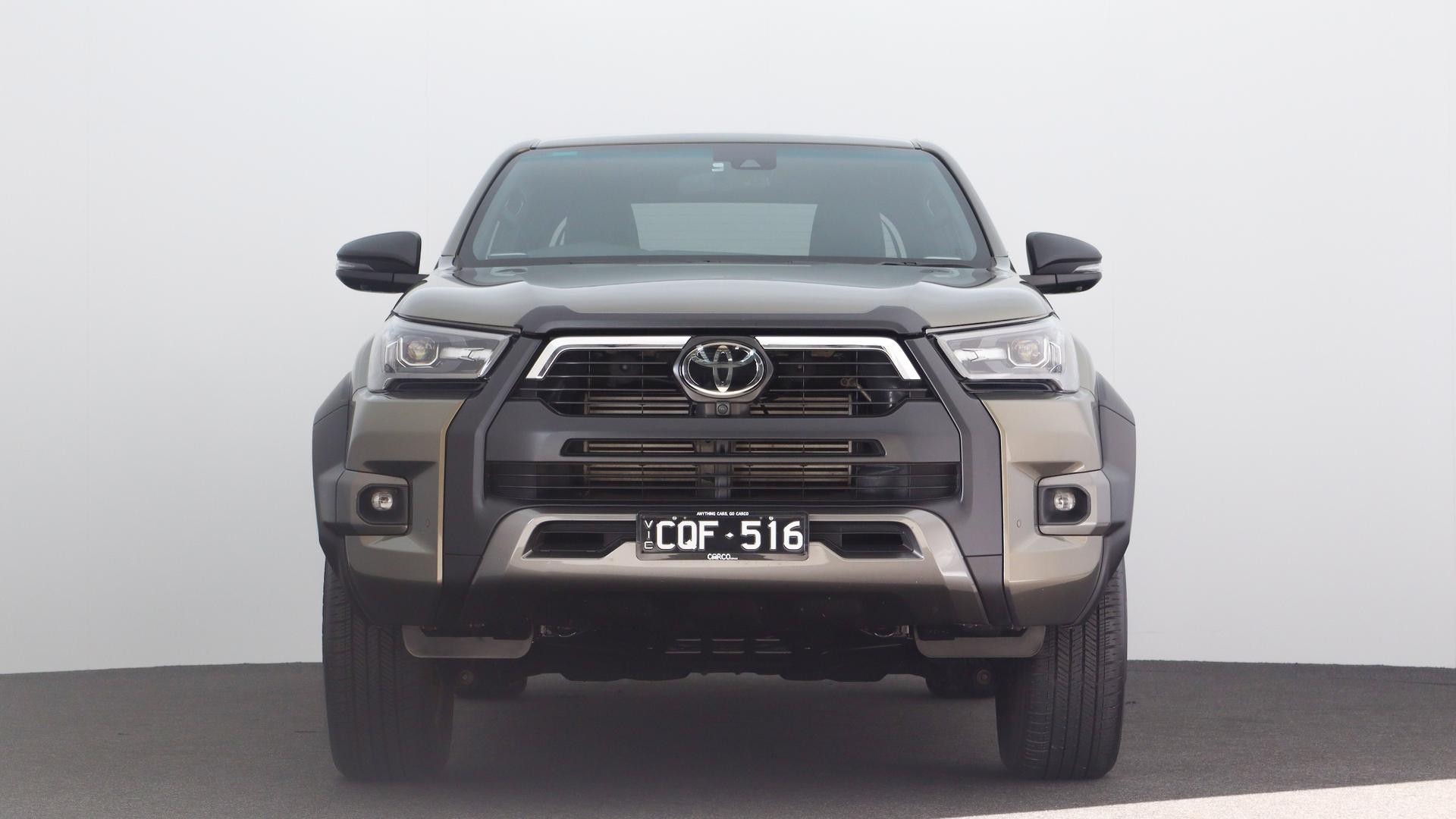 Toyota Hilux image 2