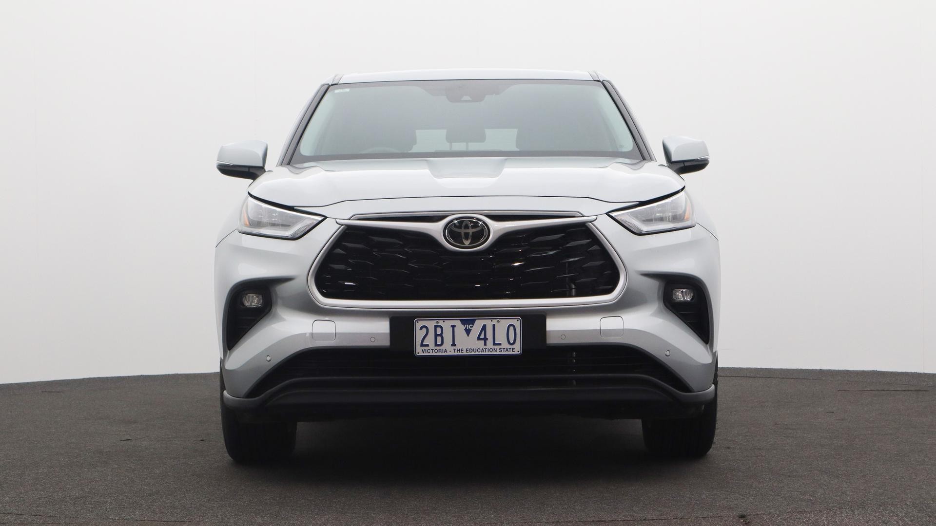 Toyota Kluger image 2