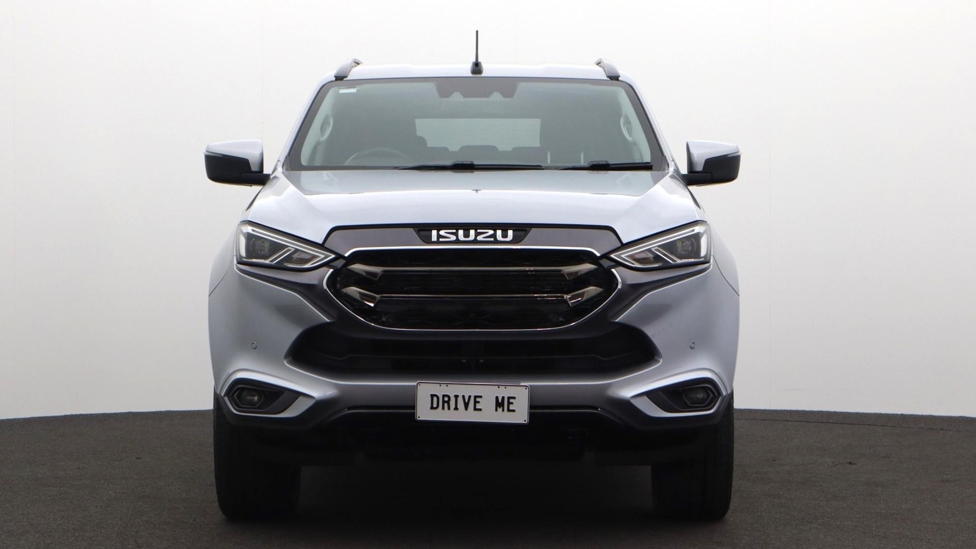 Isuzu Mu-x image 2