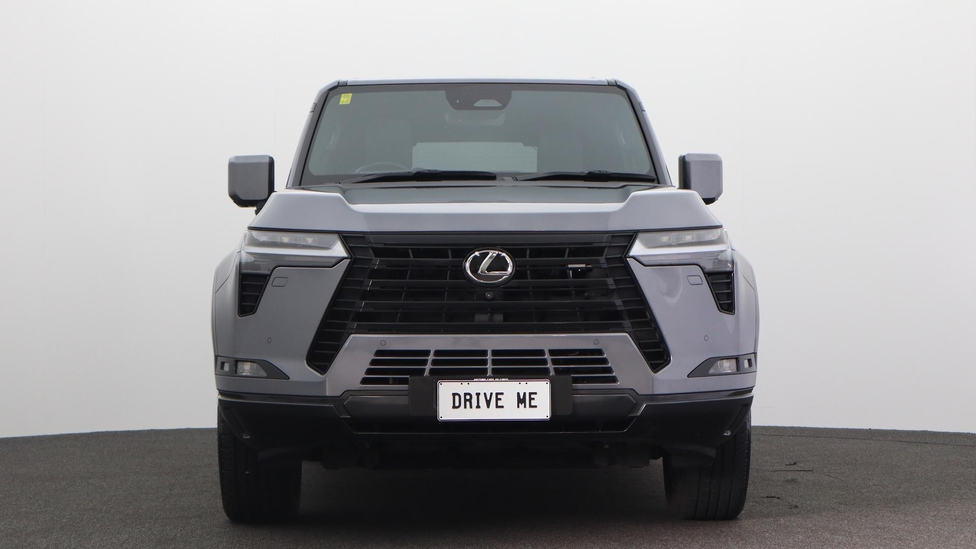 Lexus Gx image 2