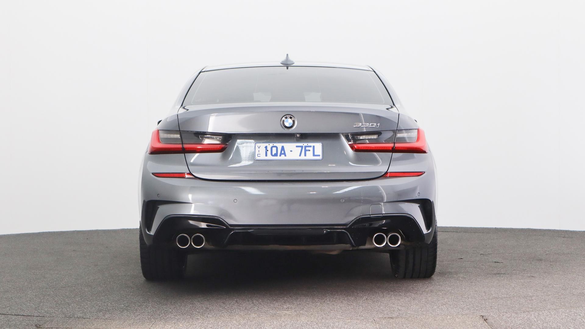 BMW 3 Series image 3