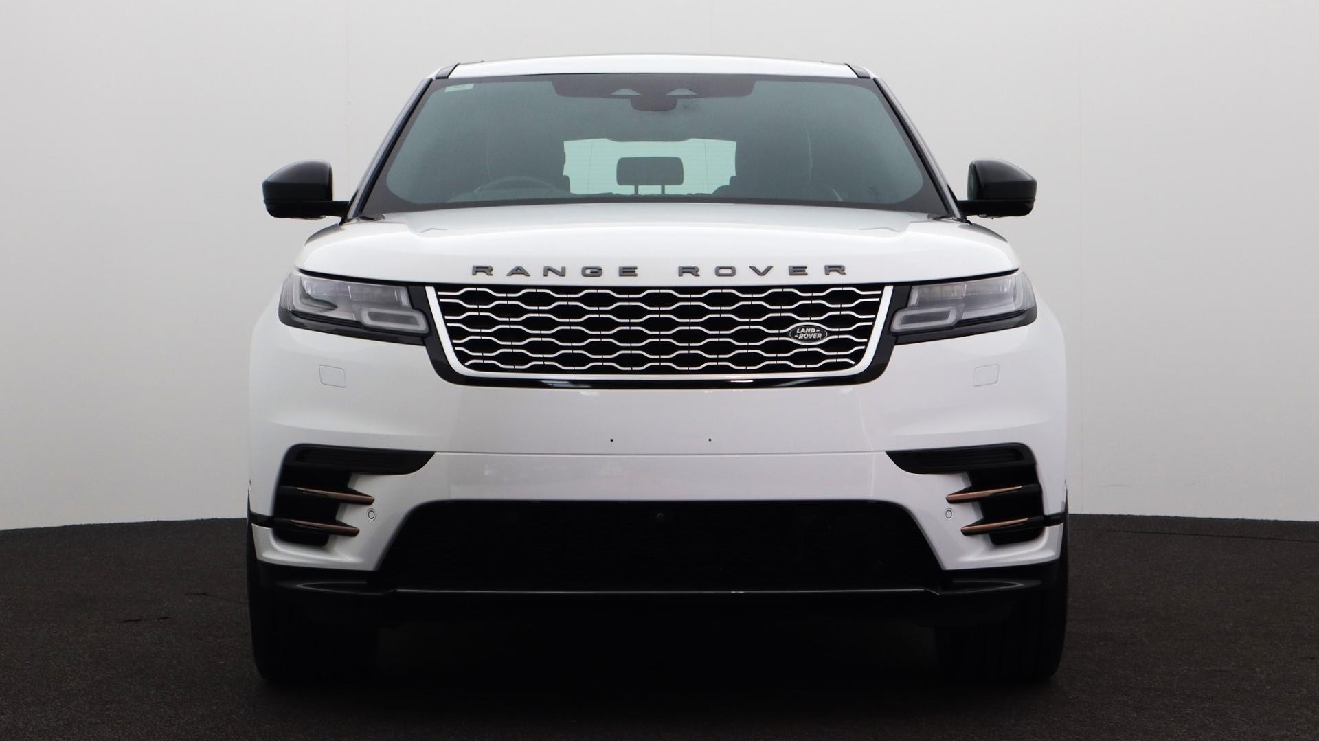 Land Rover Range Rover Velar image 2