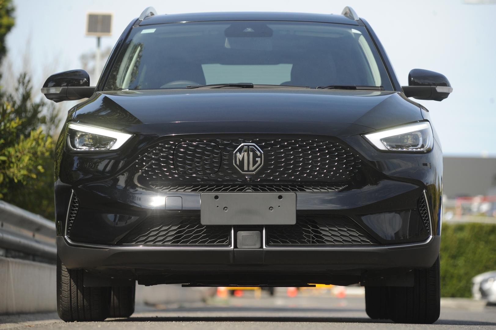 MG Zs Ev image 2