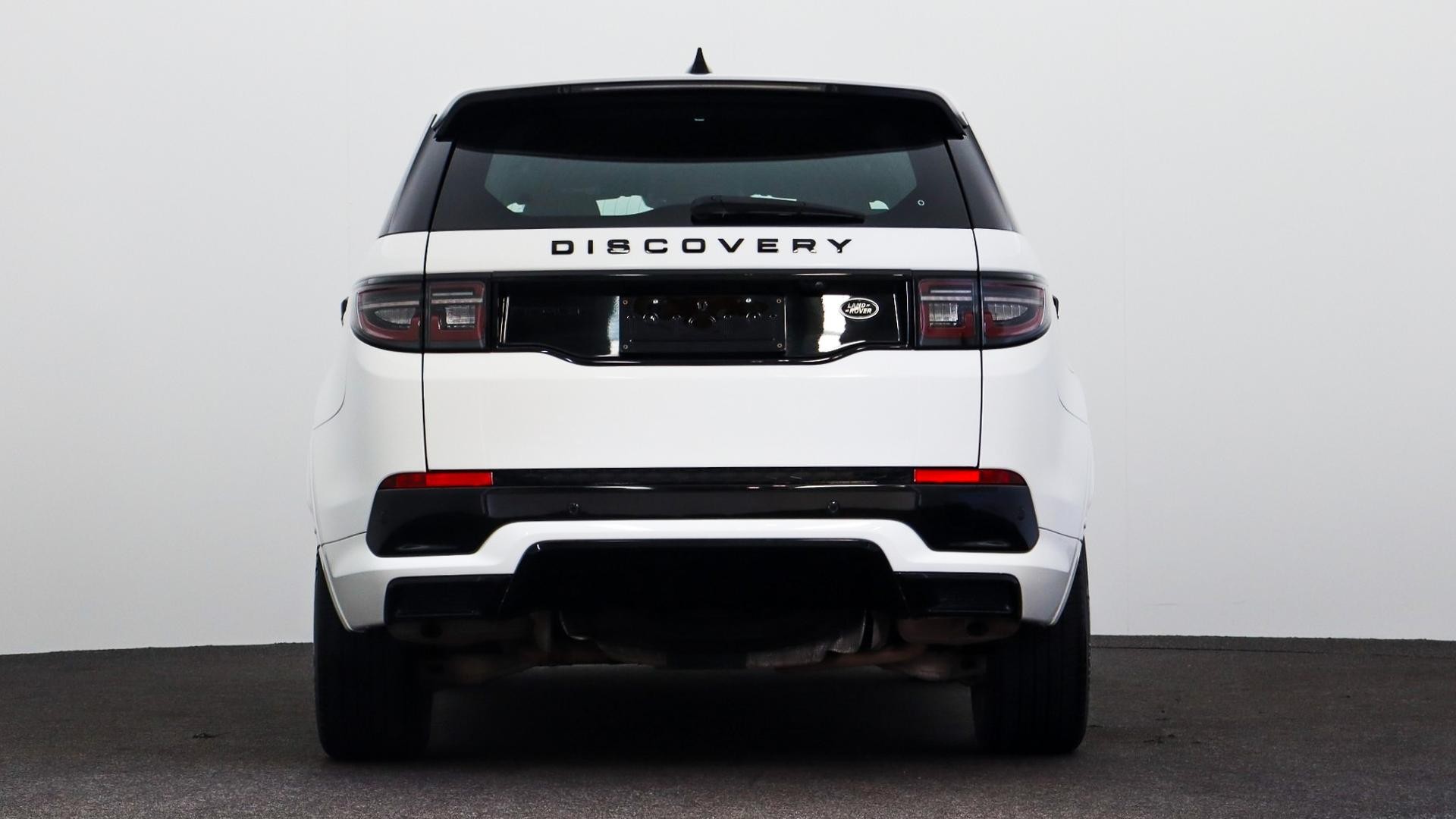 Land Rover Discovery Sport image 3