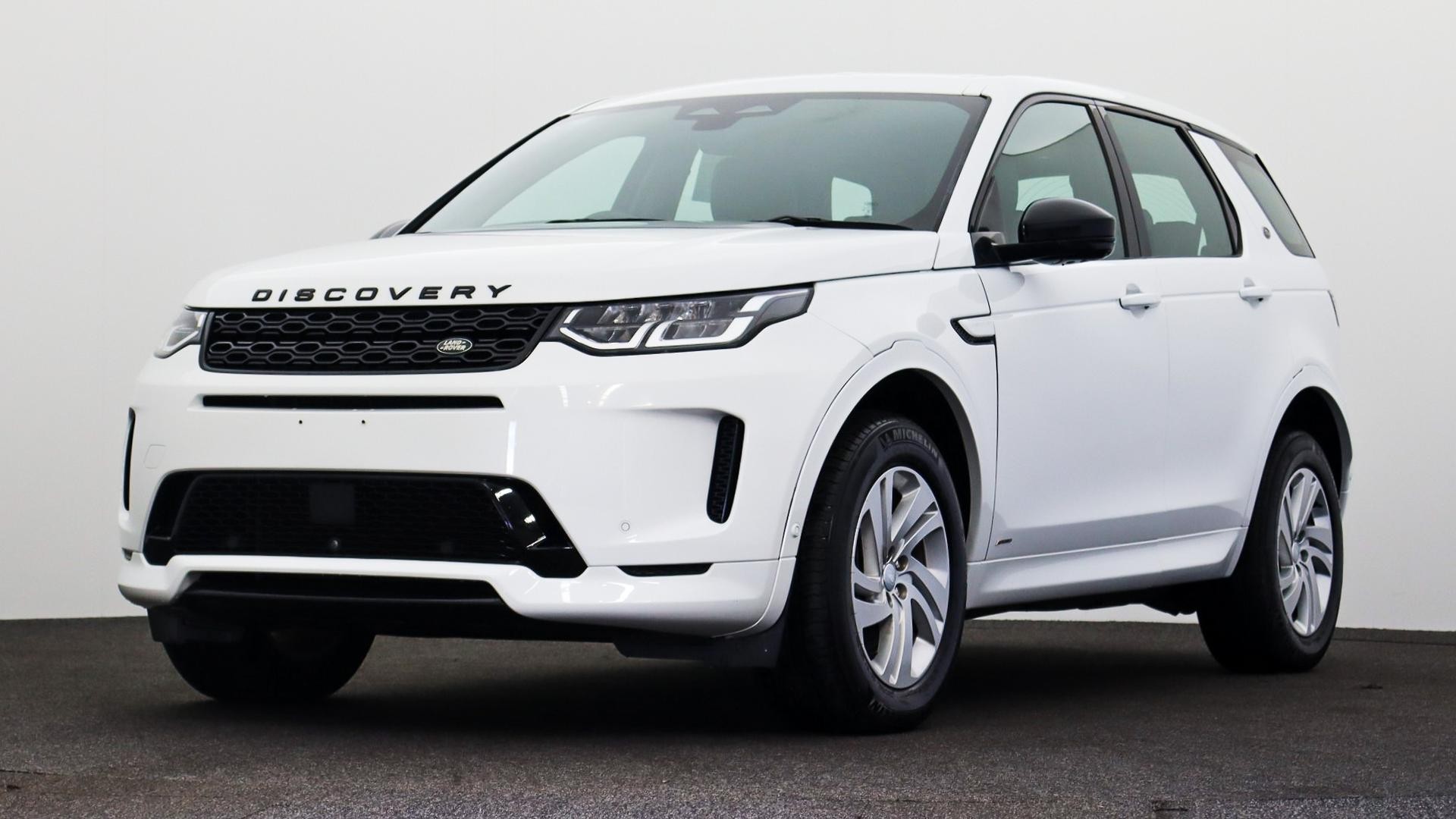 Land Rover Discovery Sport image 1