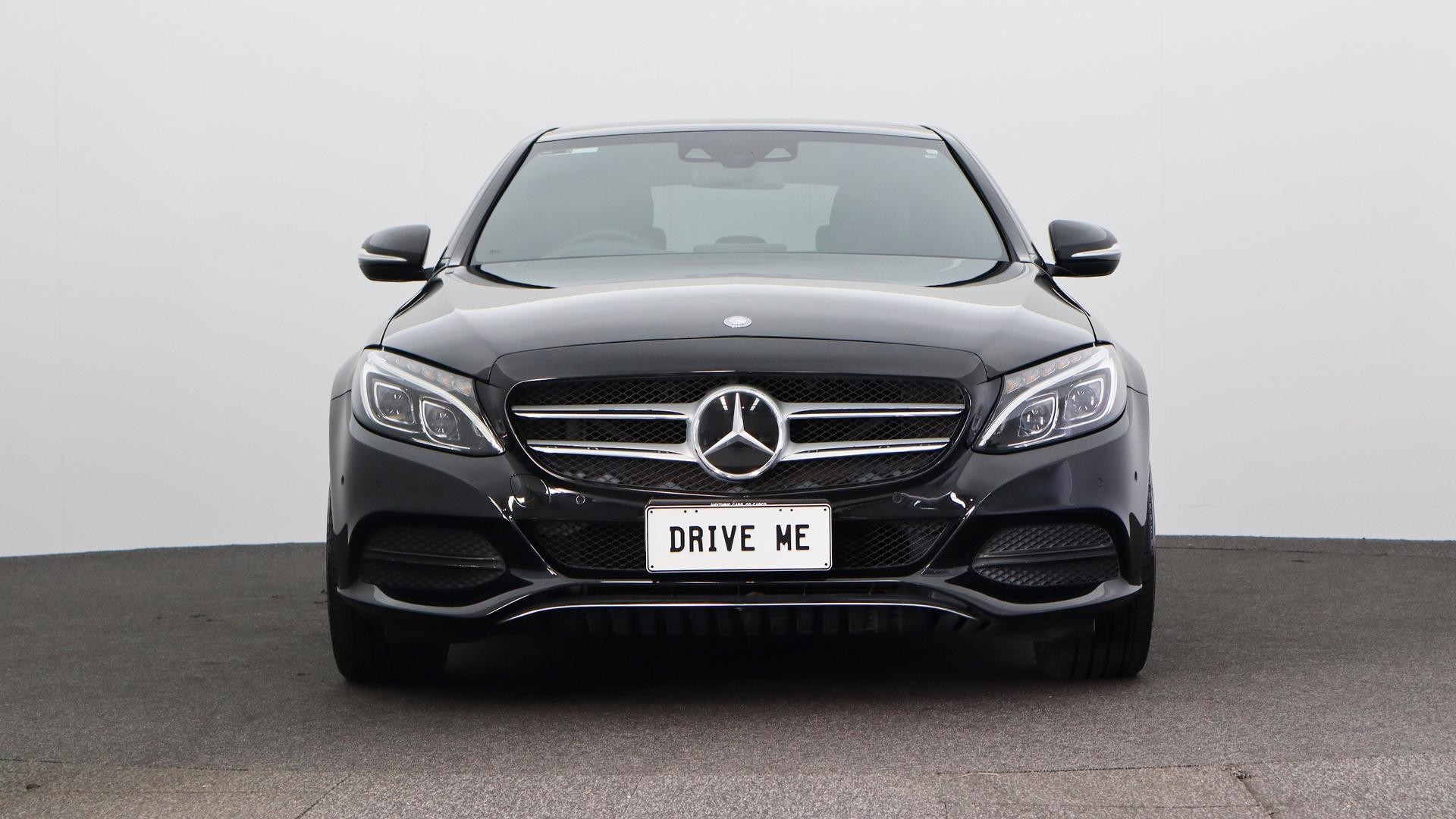 Mercedes Benz C-class image 2