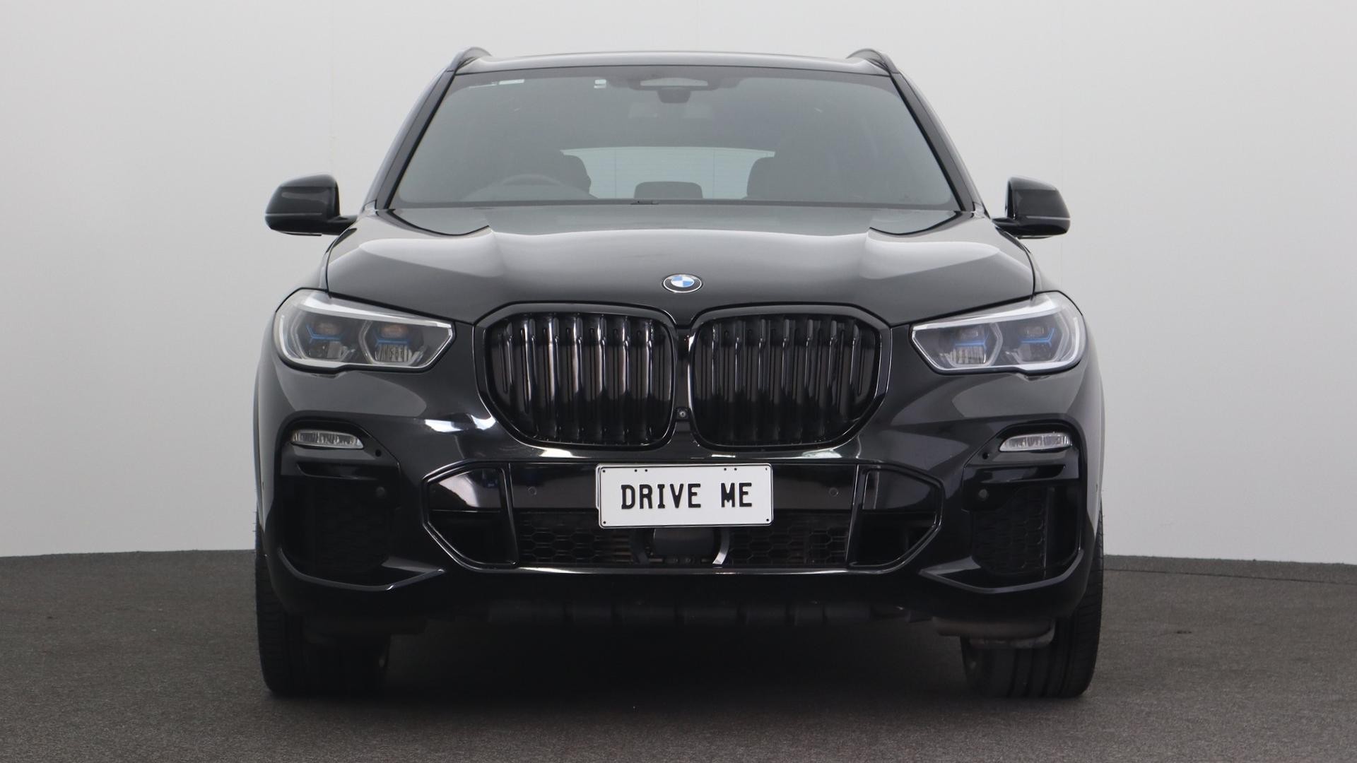 BMW X5 image 2