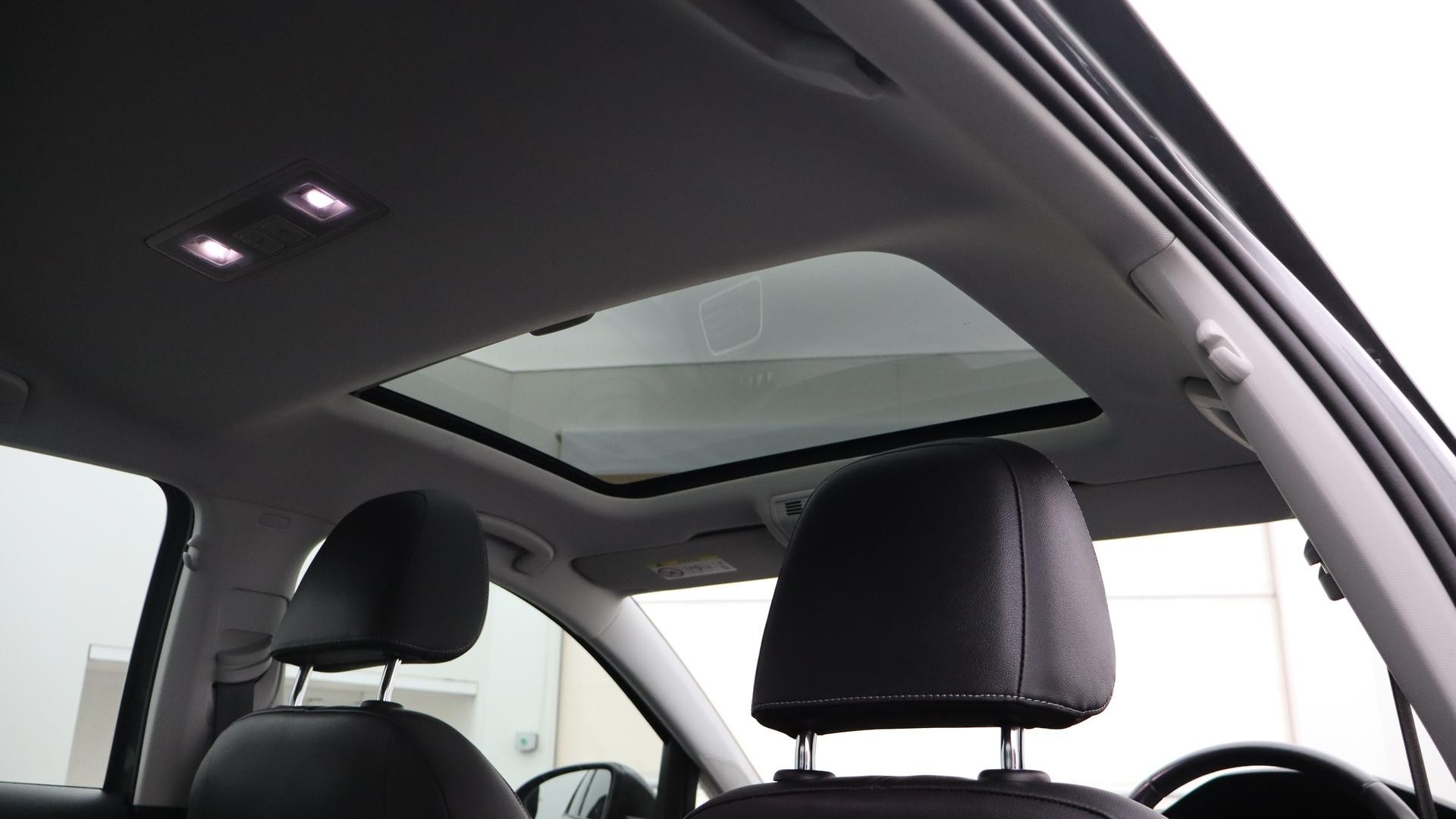 Volkswagen Golf image 4