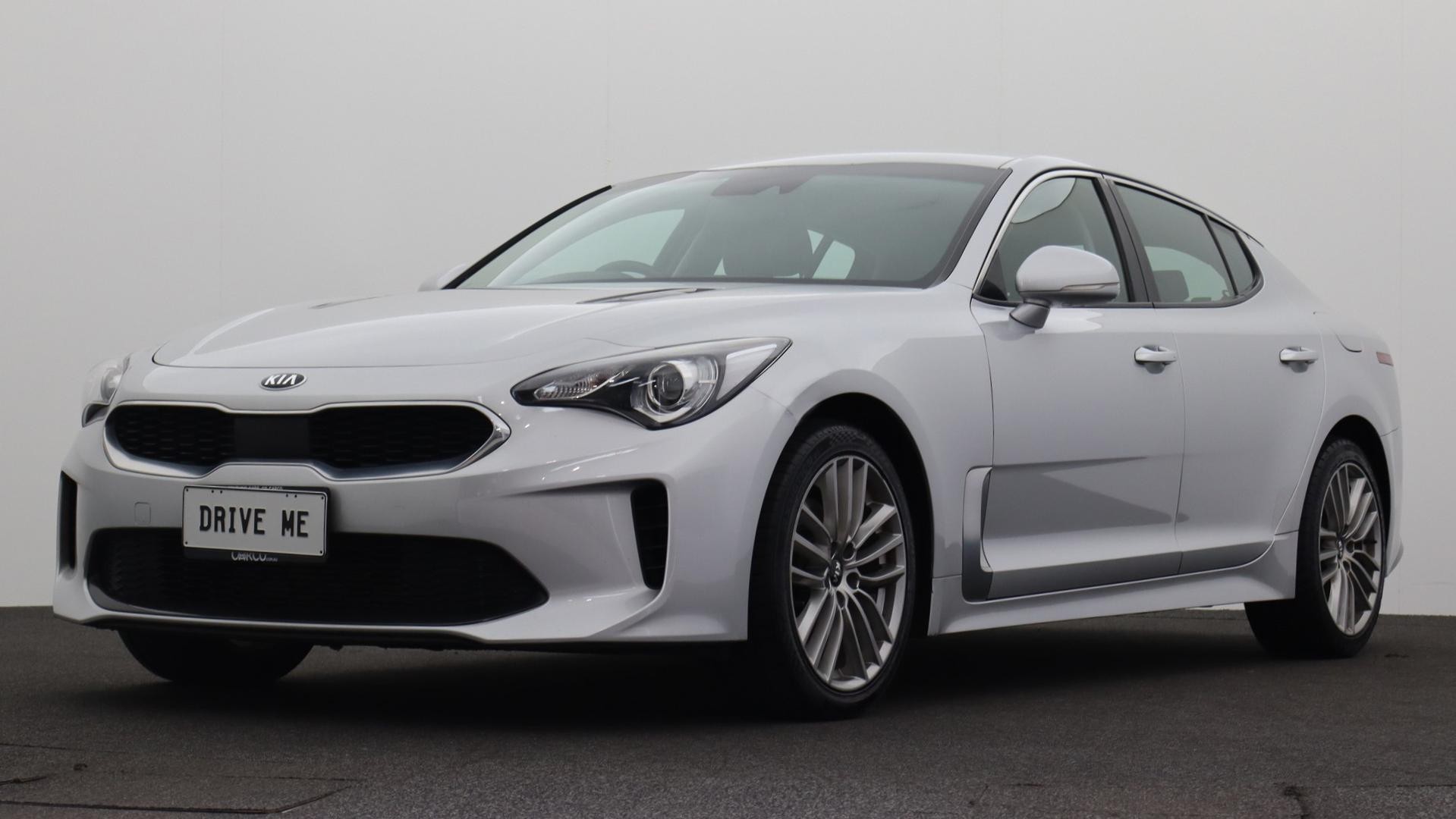 Kia Stinger image 1