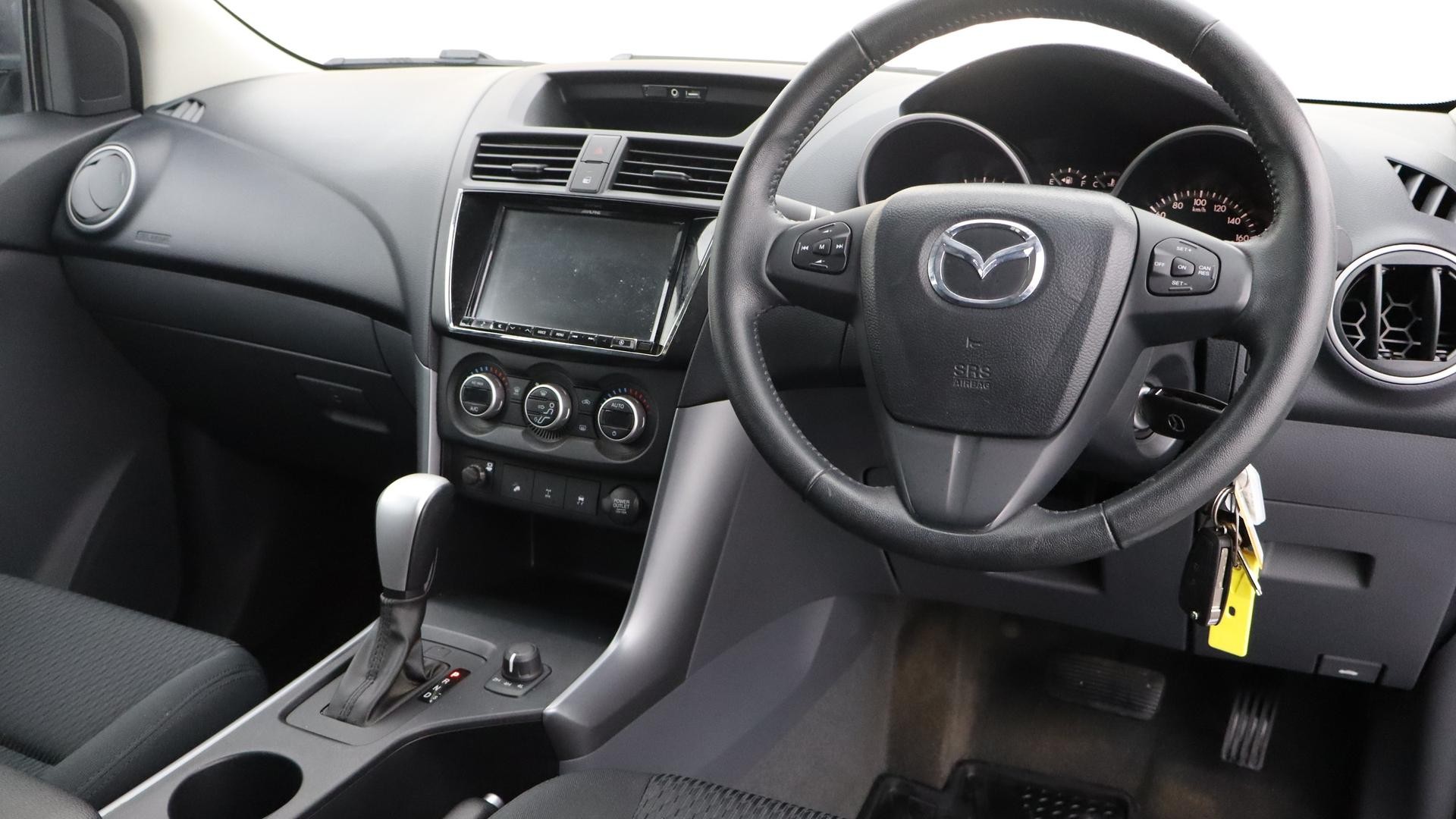 Mazda Bt-50 image 4