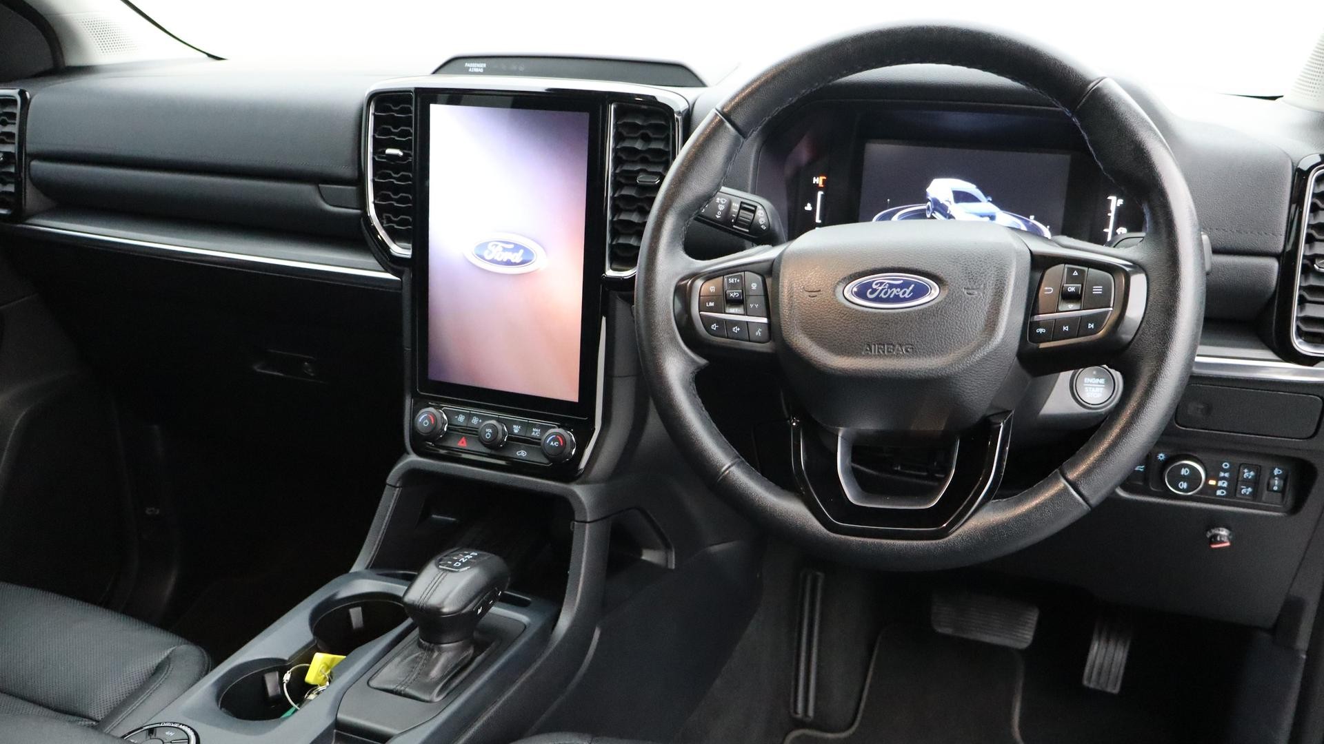 Ford Everest image 4