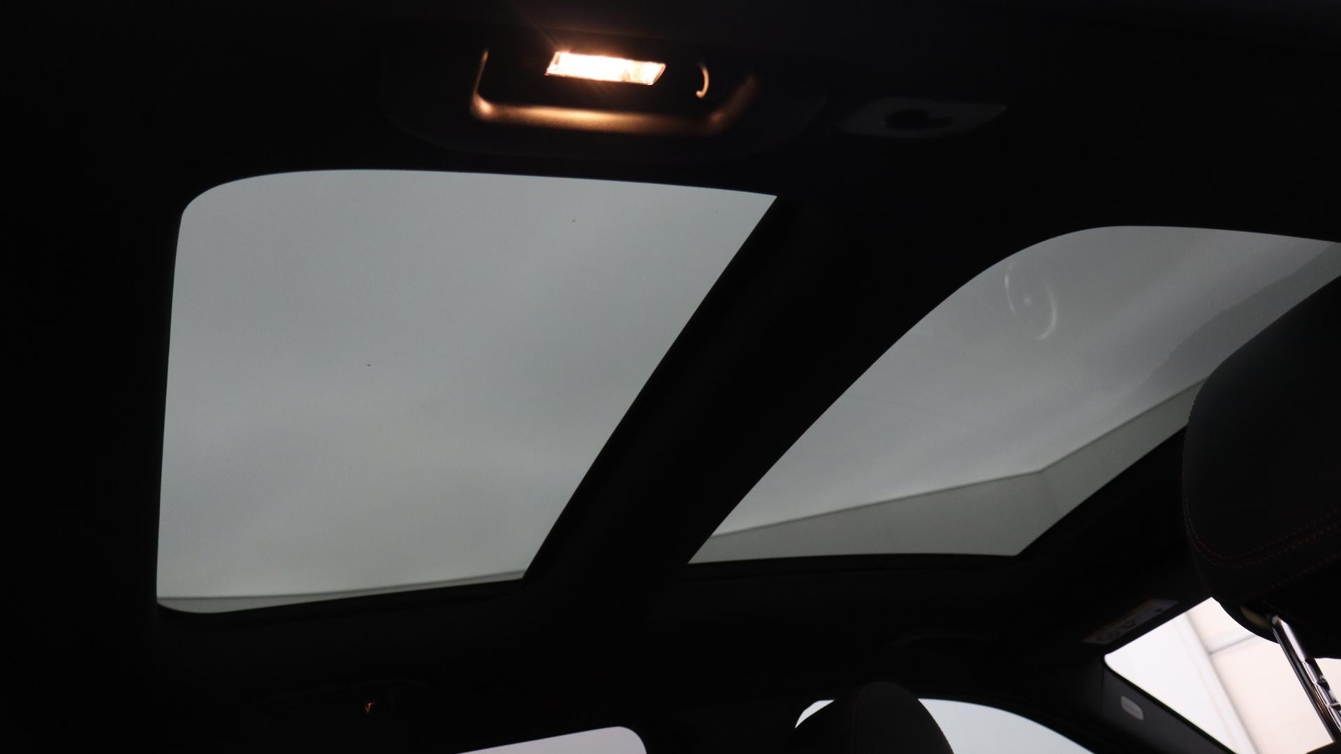 Mercedes Benz Glc-class image 4