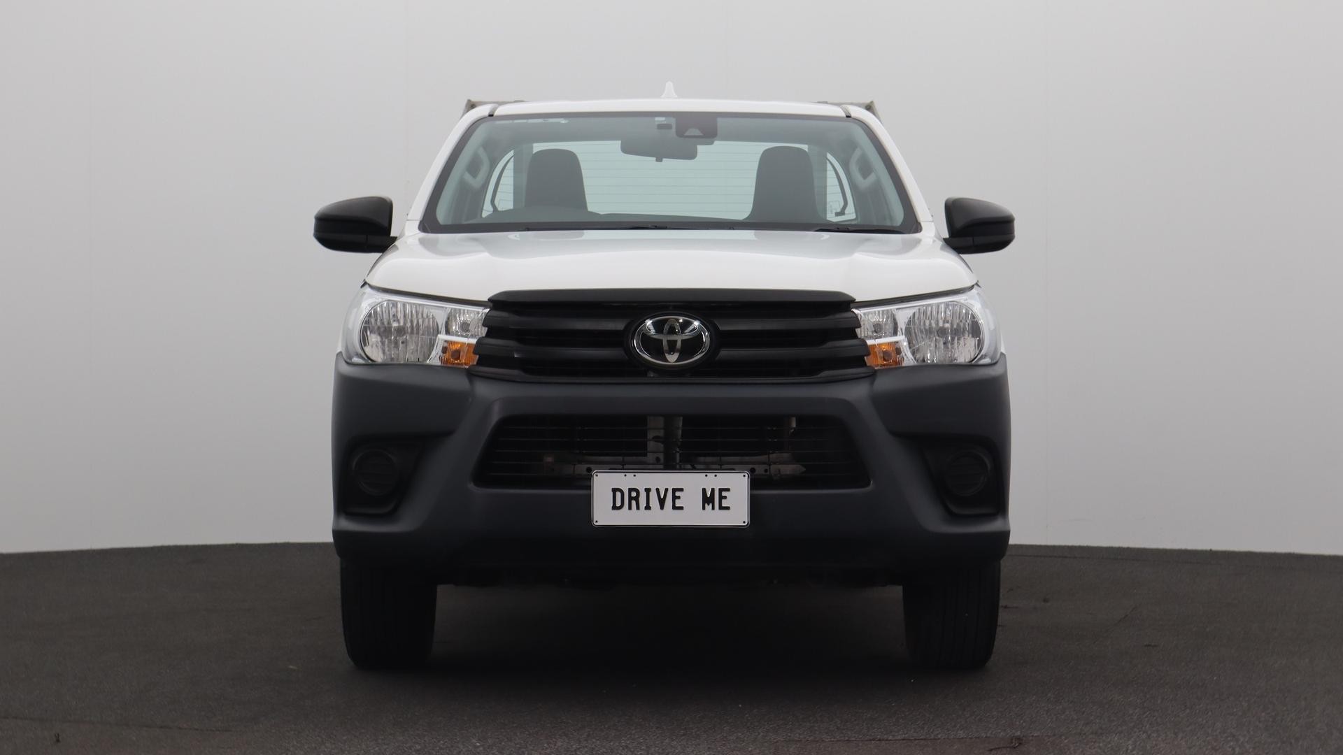 Toyota Hilux image 2