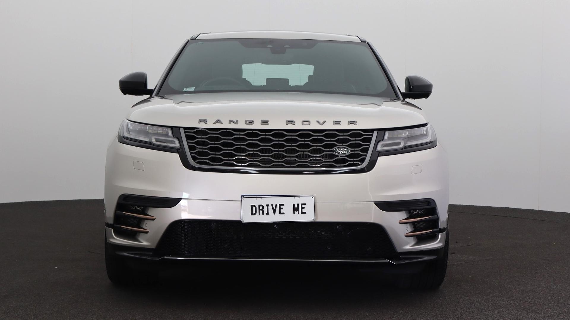 Land Rover Range Rover Velar image 2