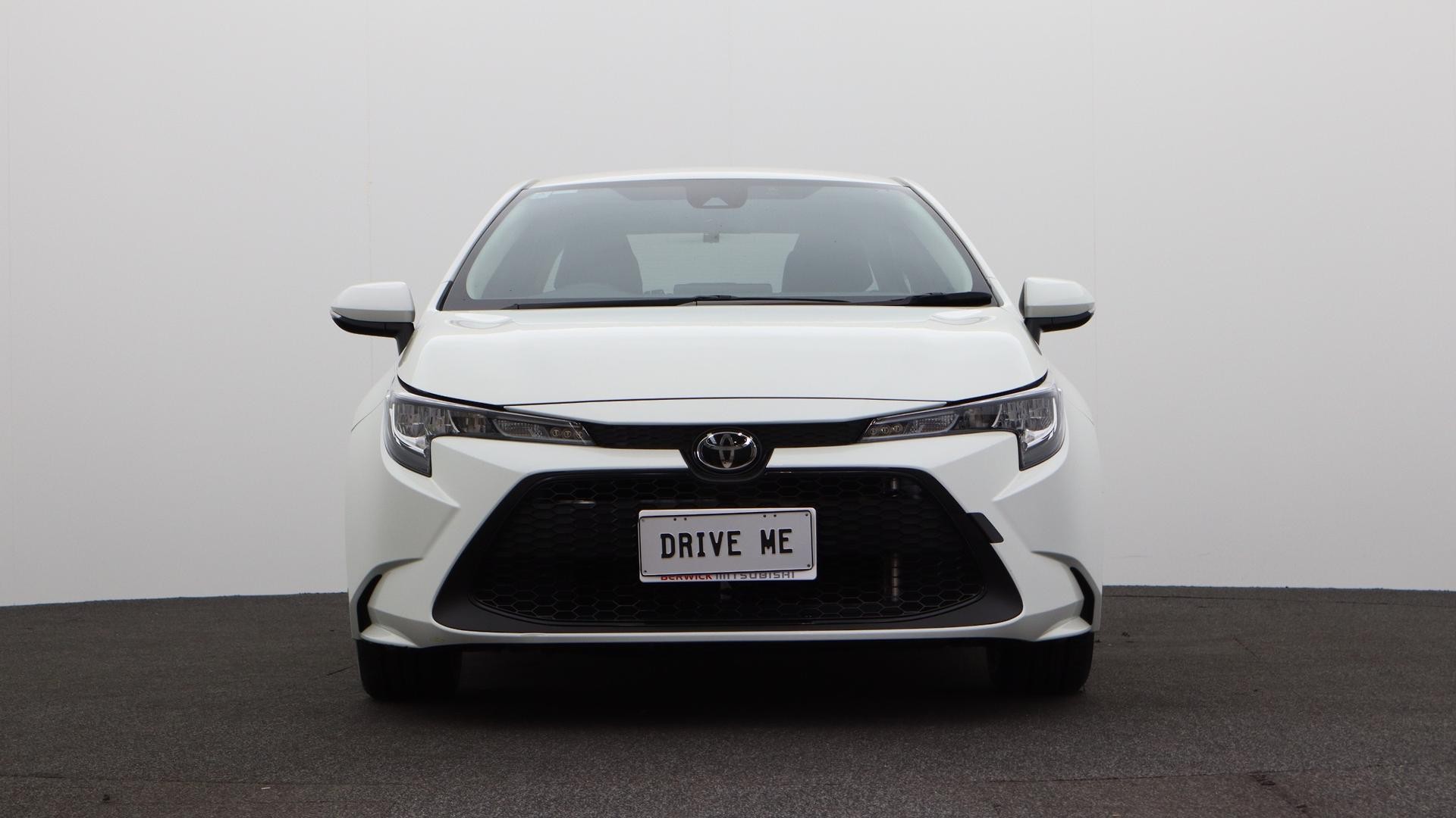 Toyota Corolla image 2