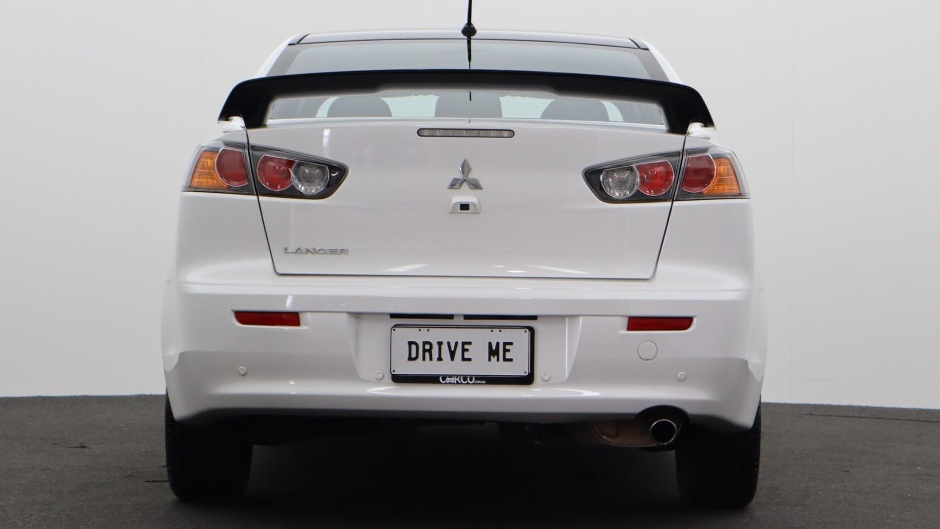 Mitsubishi Lancer image 3