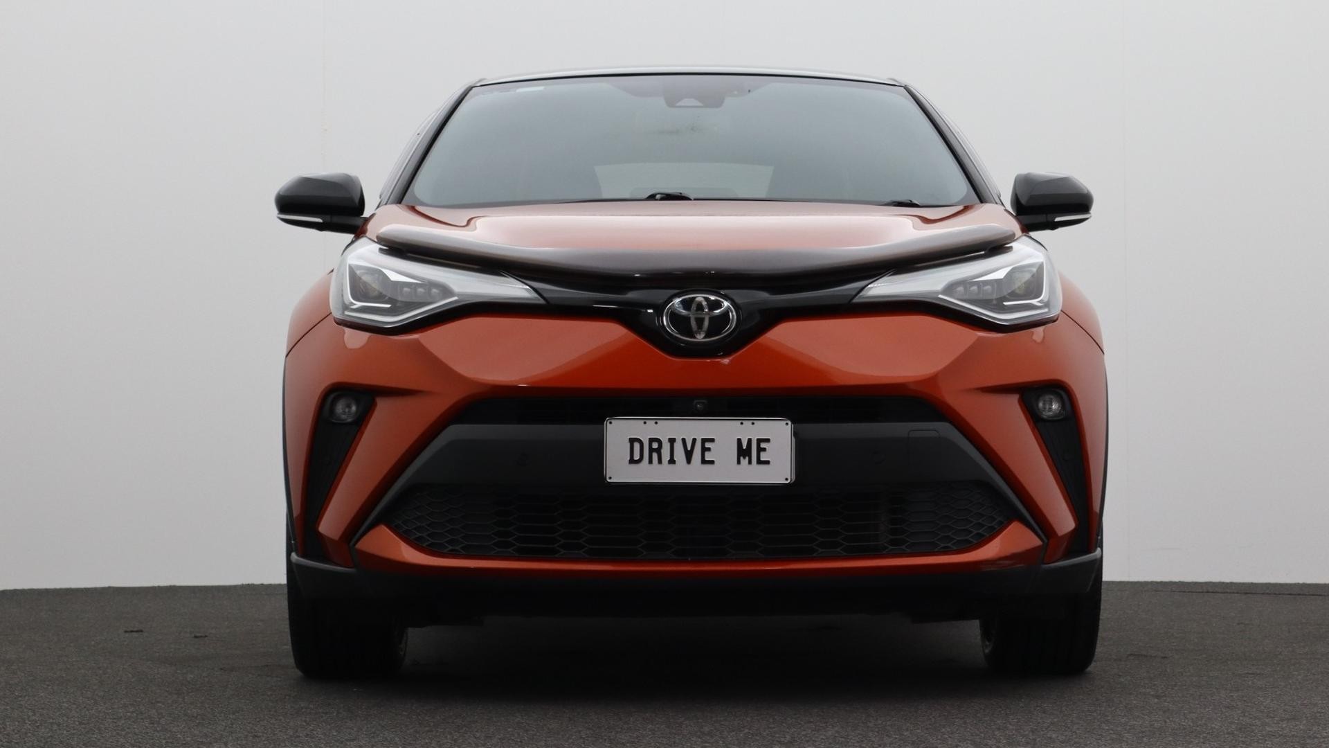 Toyota C-hr image 2
