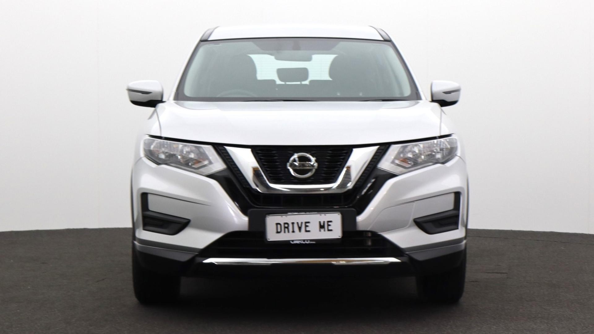 Nissan X-trail image 2