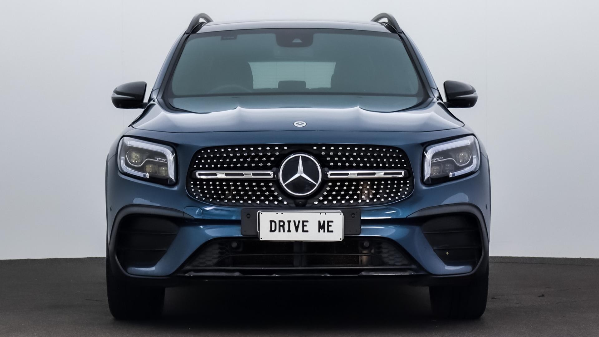 Mercedes Benz Glb-class image 2
