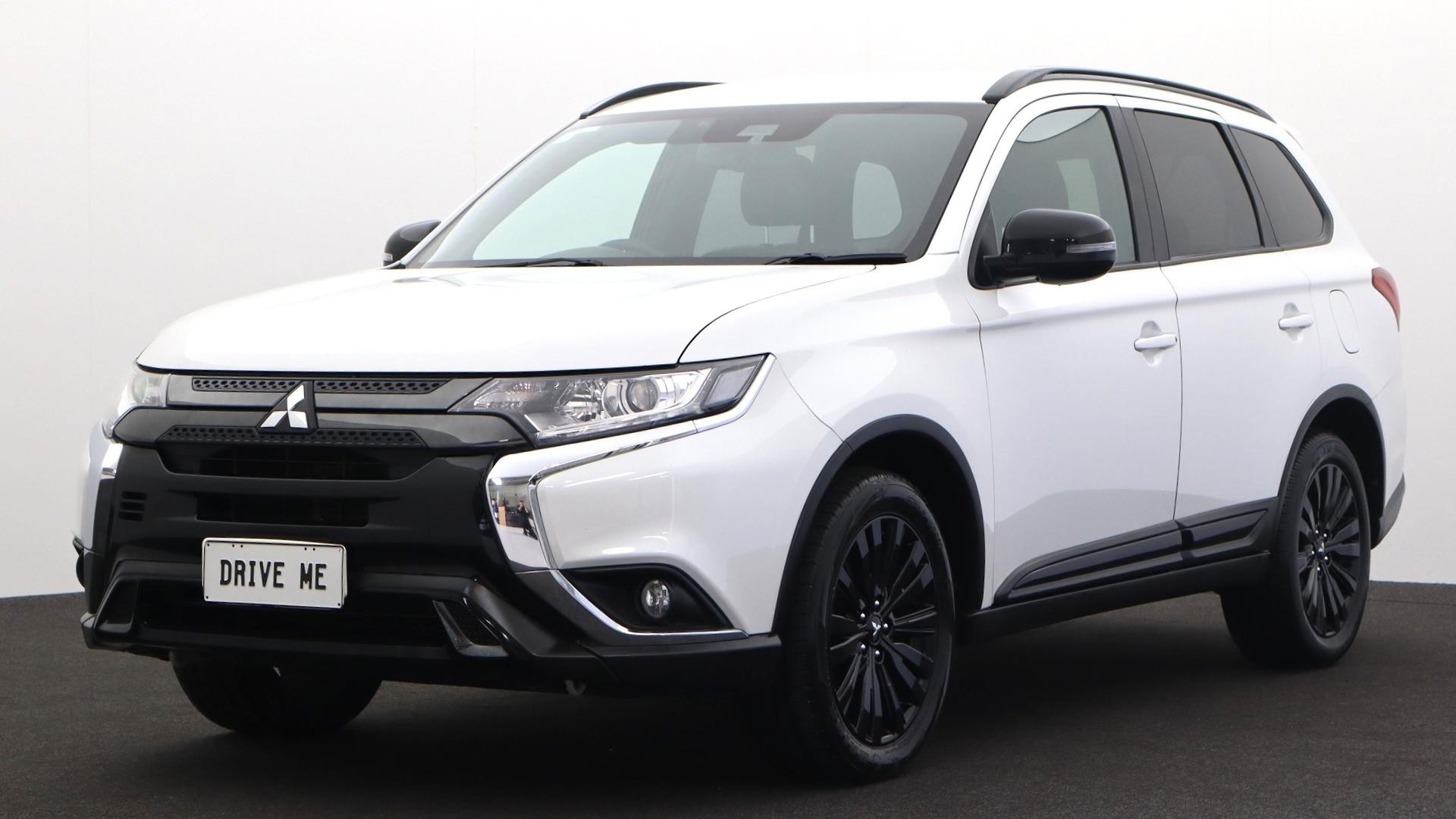 Mitsubishi Outlander image 1