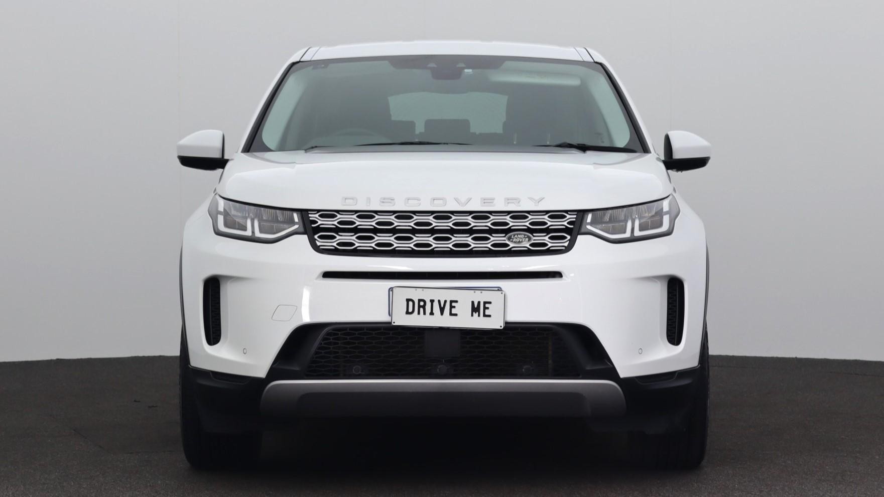Land Rover Discovery Sport image 2