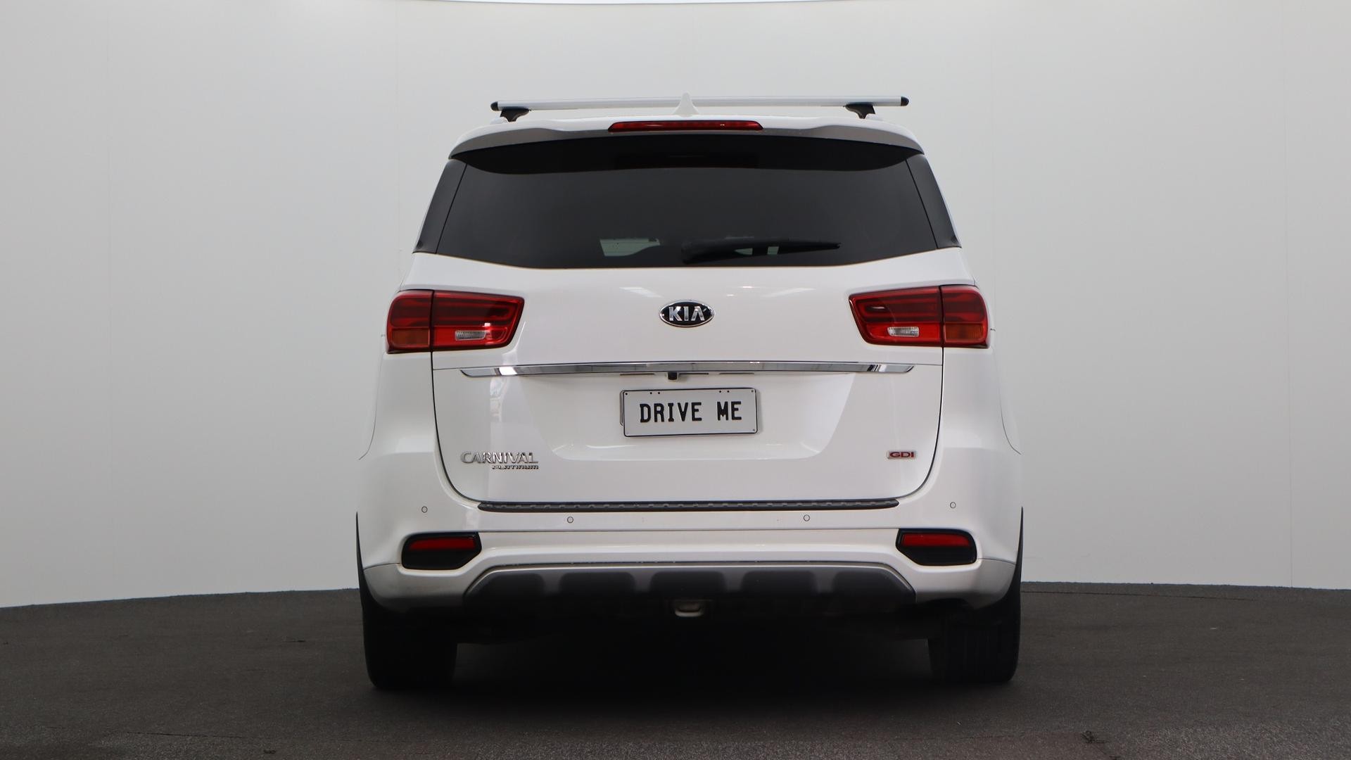 Kia Carnival image 3
