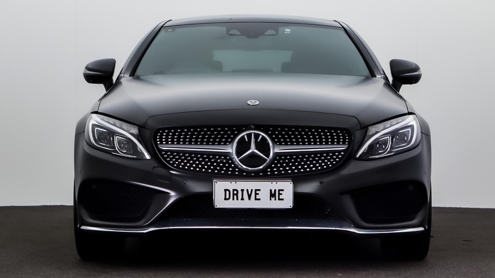 Mercedes Benz C-class image 2