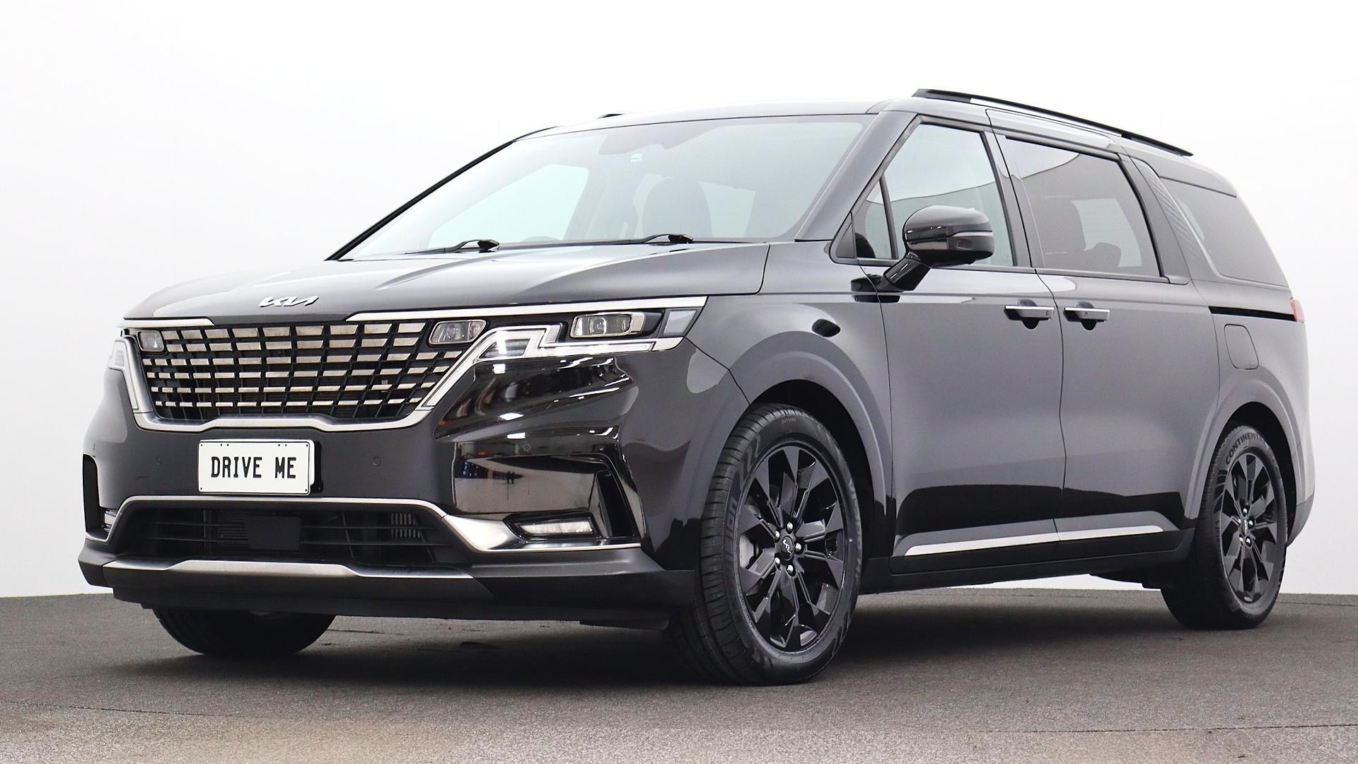 Kia Carnival image 1