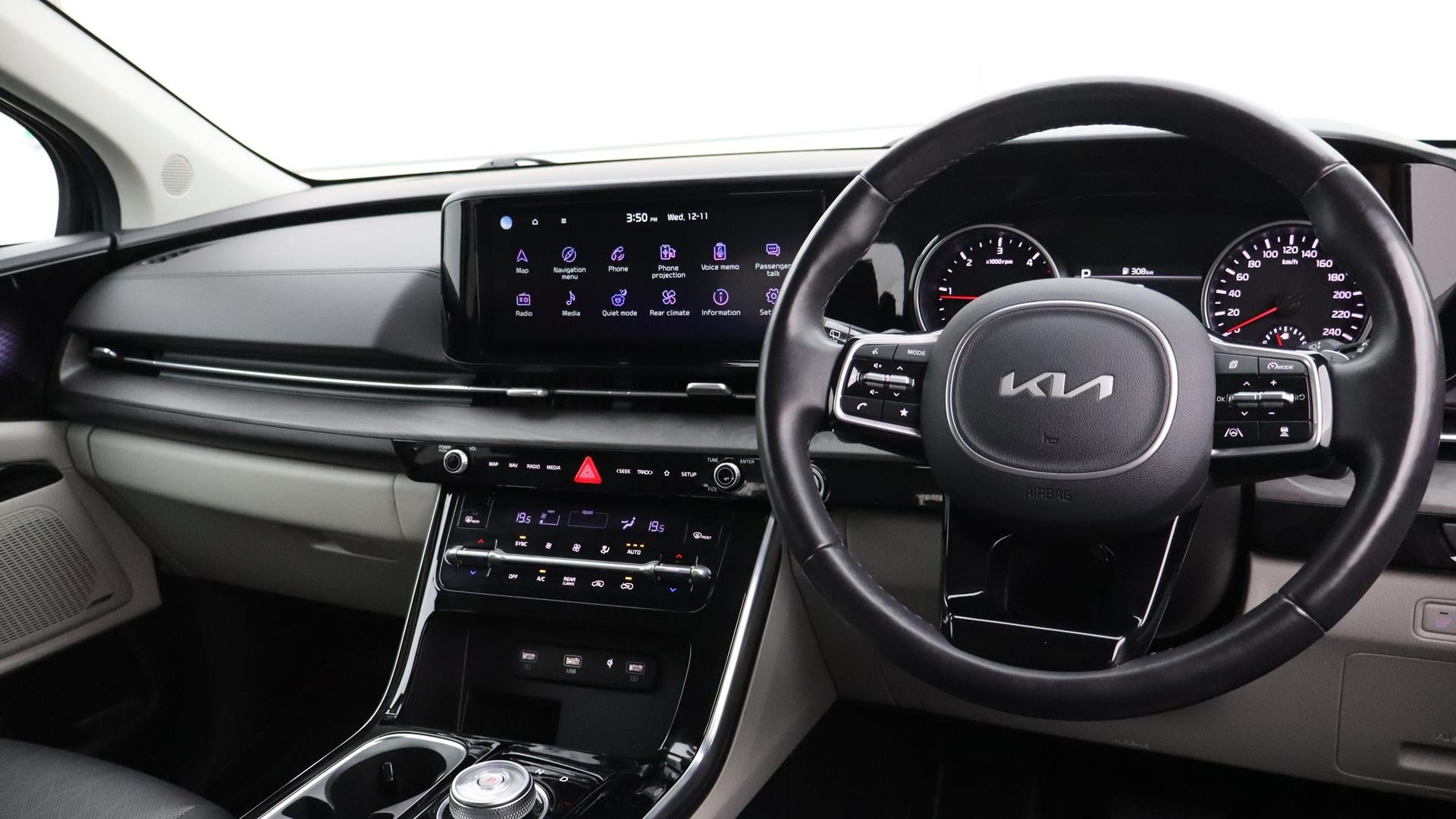 Kia Carnival image 4