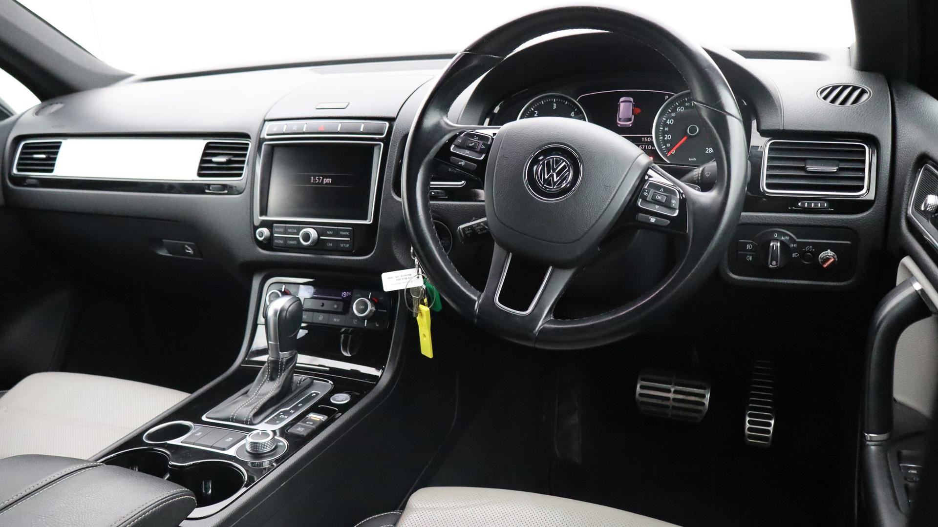 Volkswagen Touareg image 4