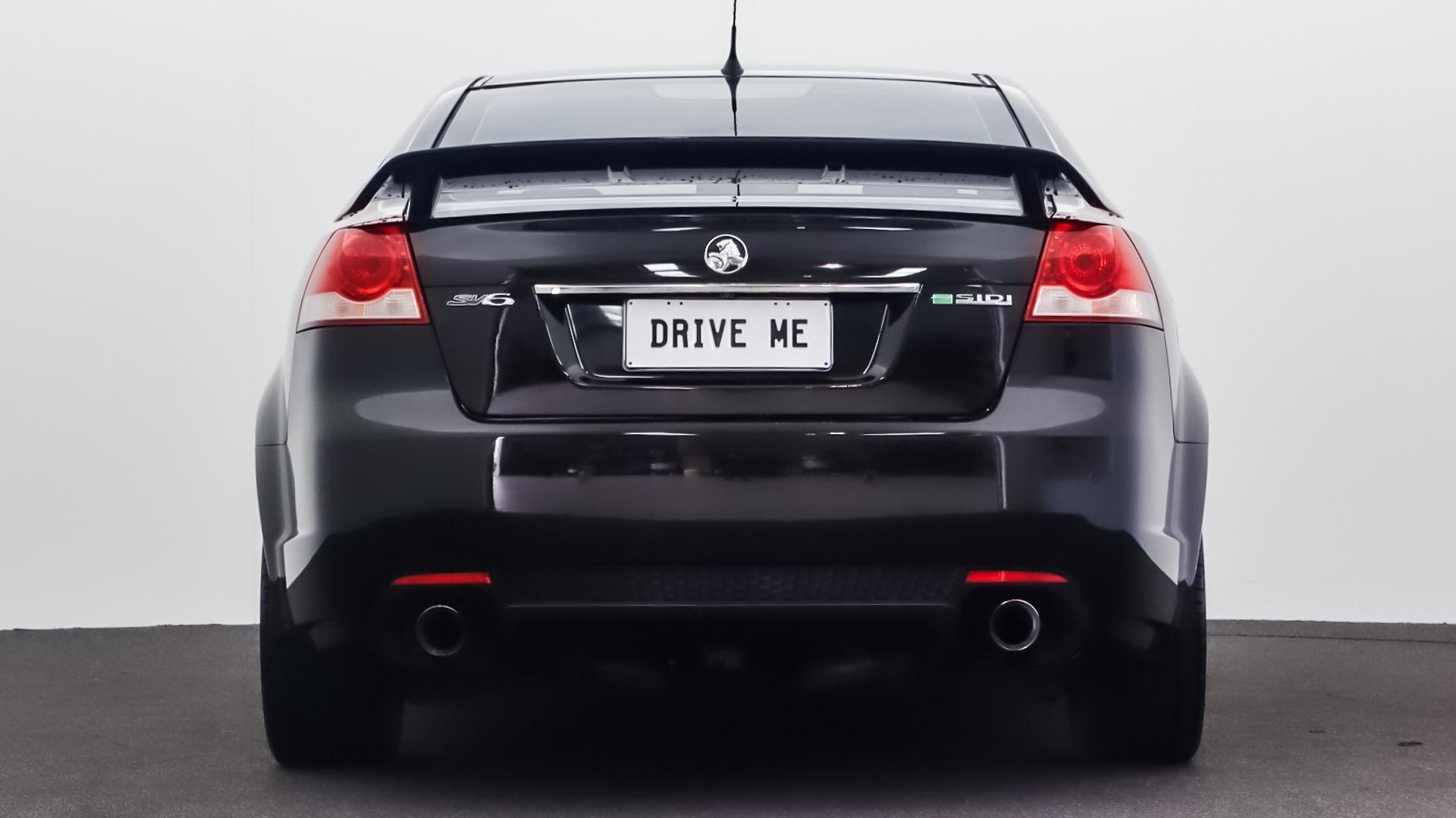 Holden Commodore image 3