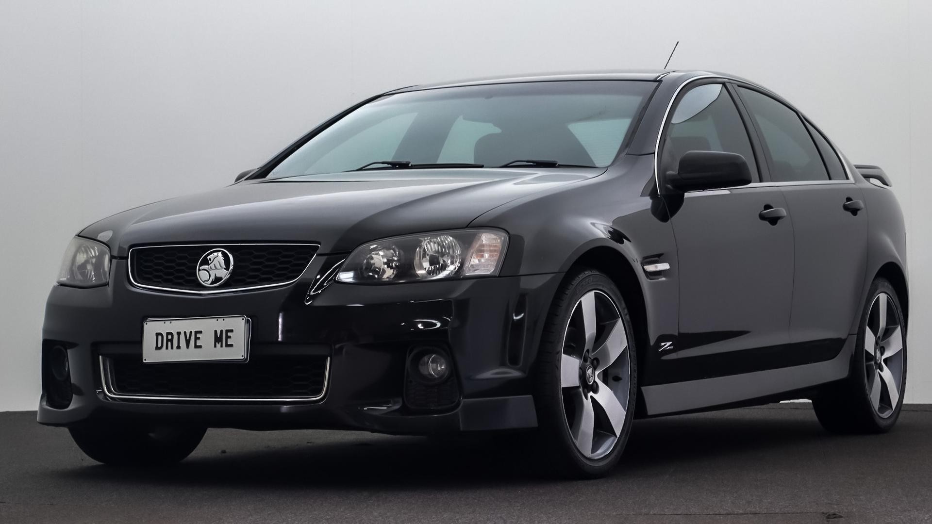 Holden Commodore image 1