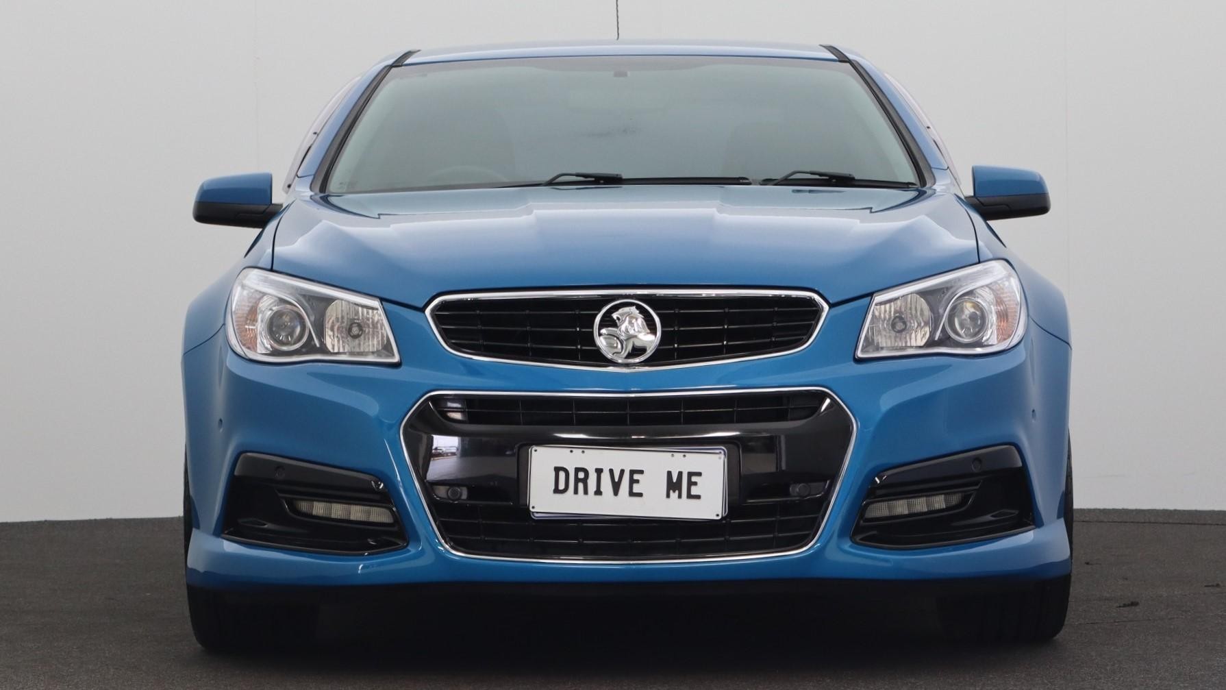 Holden Commodore image 2