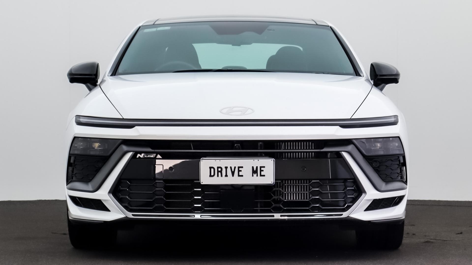 Hyundai Sonata image 2