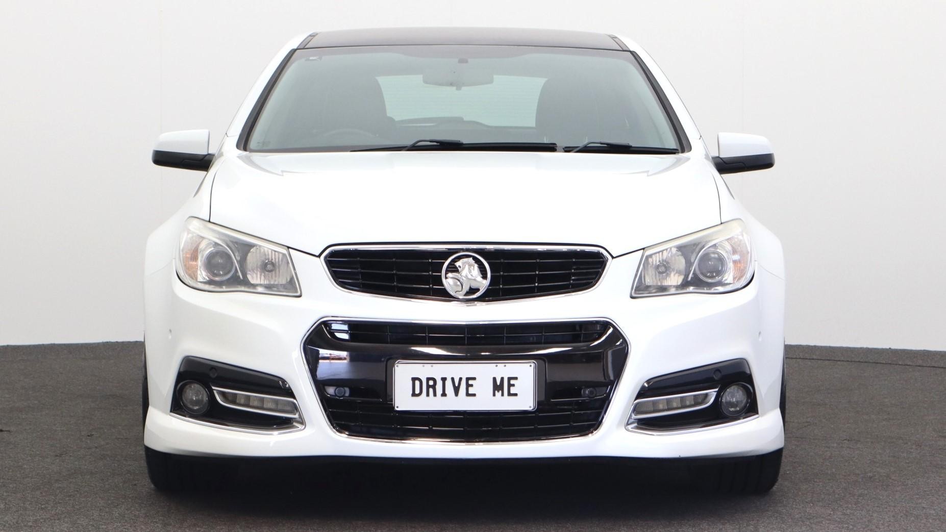 Holden Commodore image 2