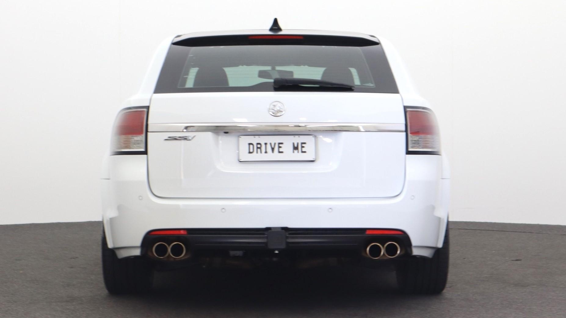 Holden Commodore image 3
