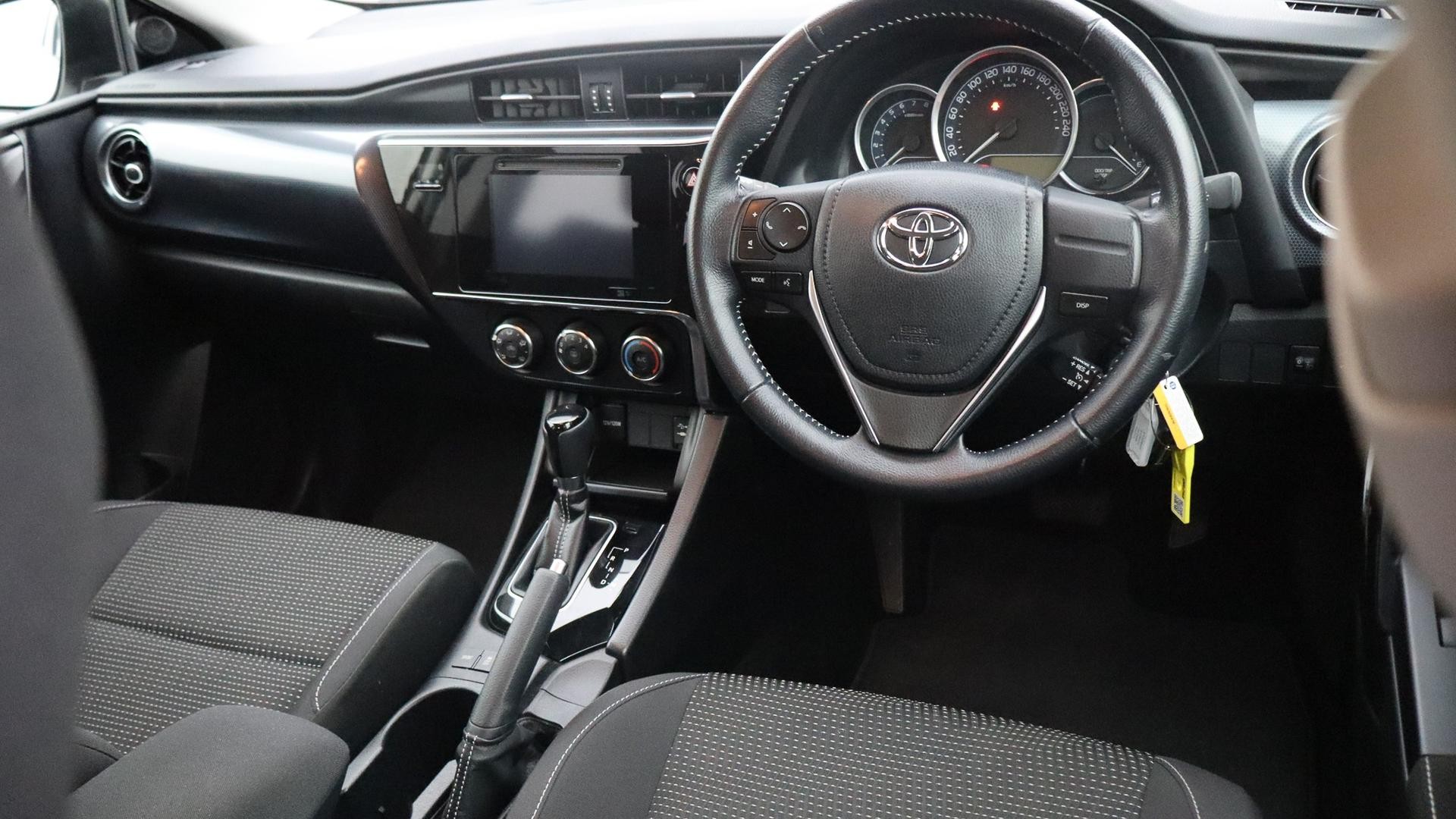 Toyota Corolla image 4