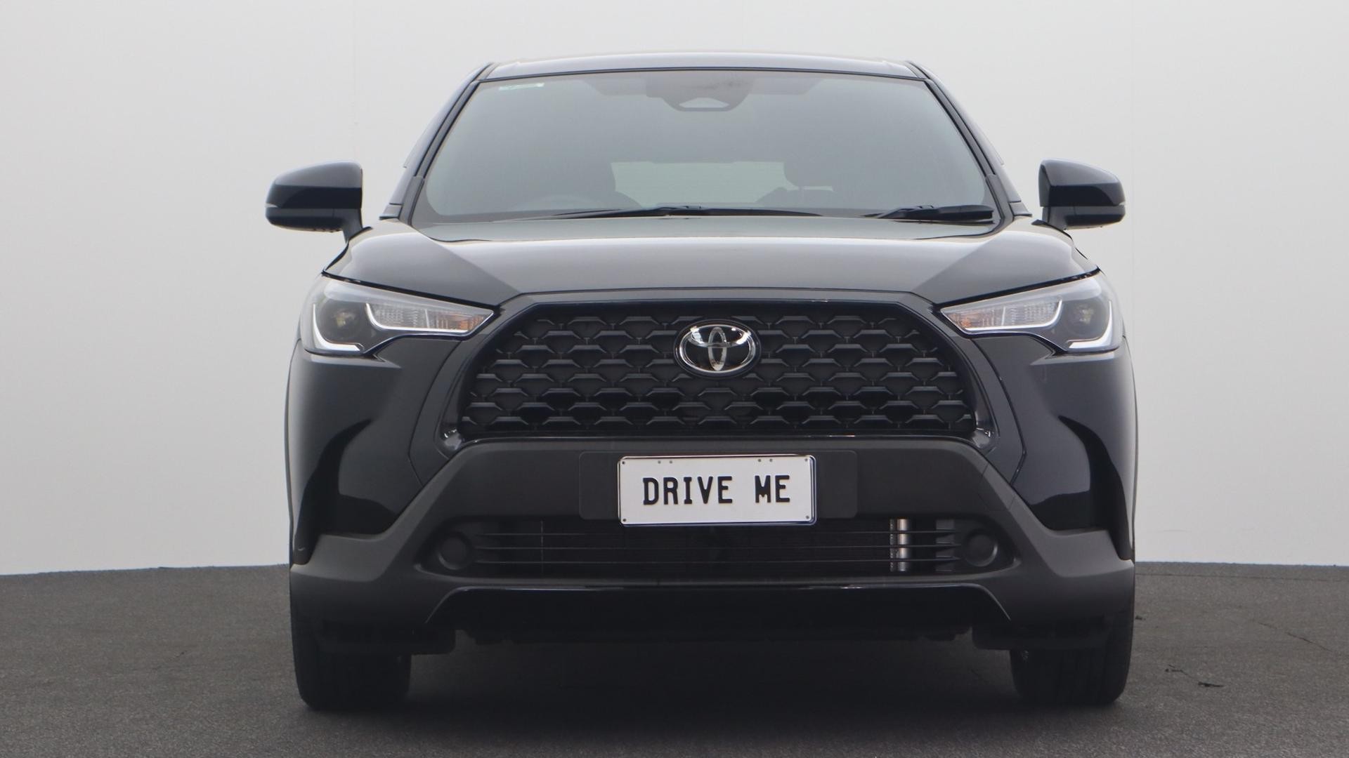 Toyota Corolla Cross image 2