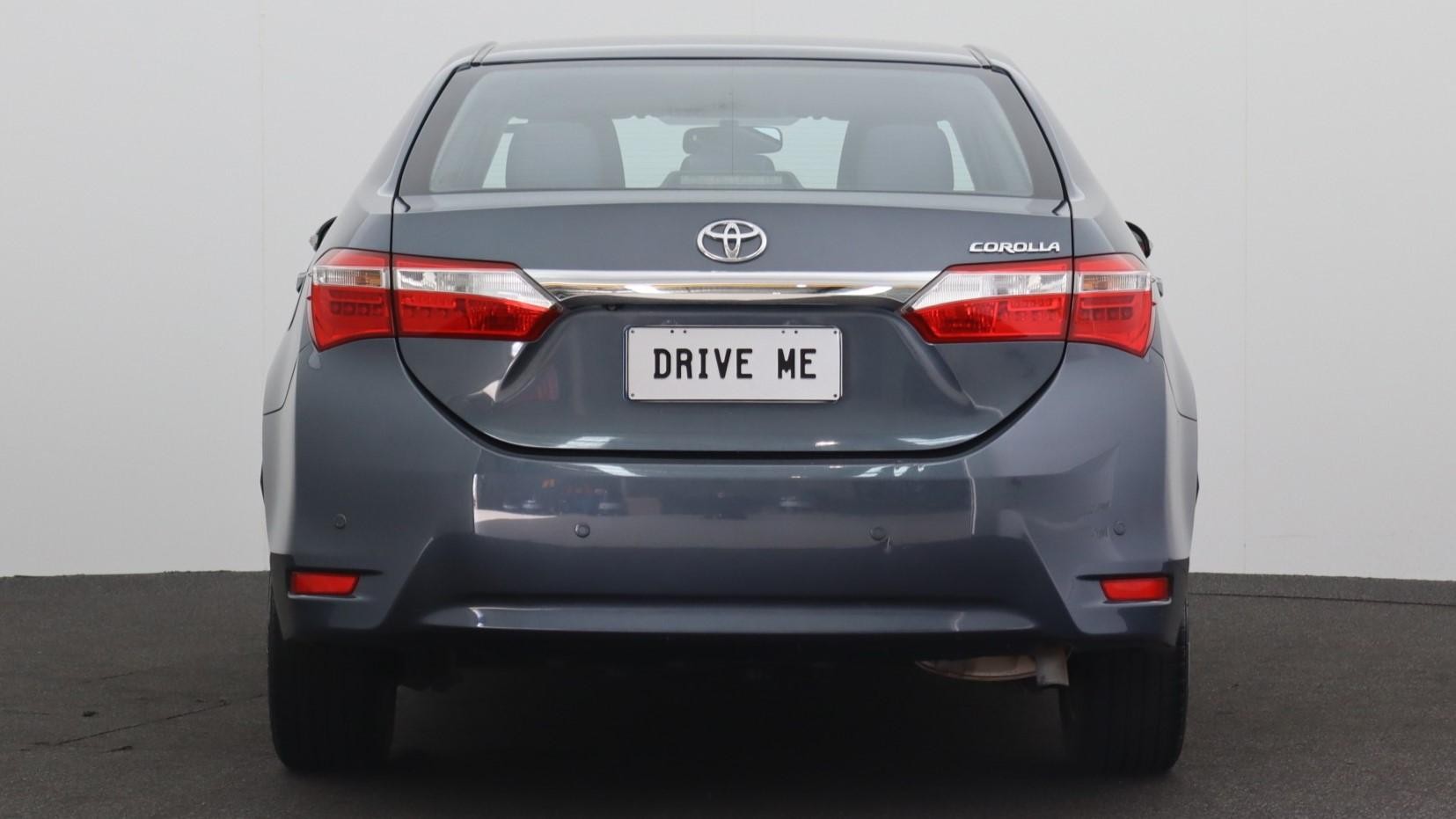 Toyota Corolla image 3