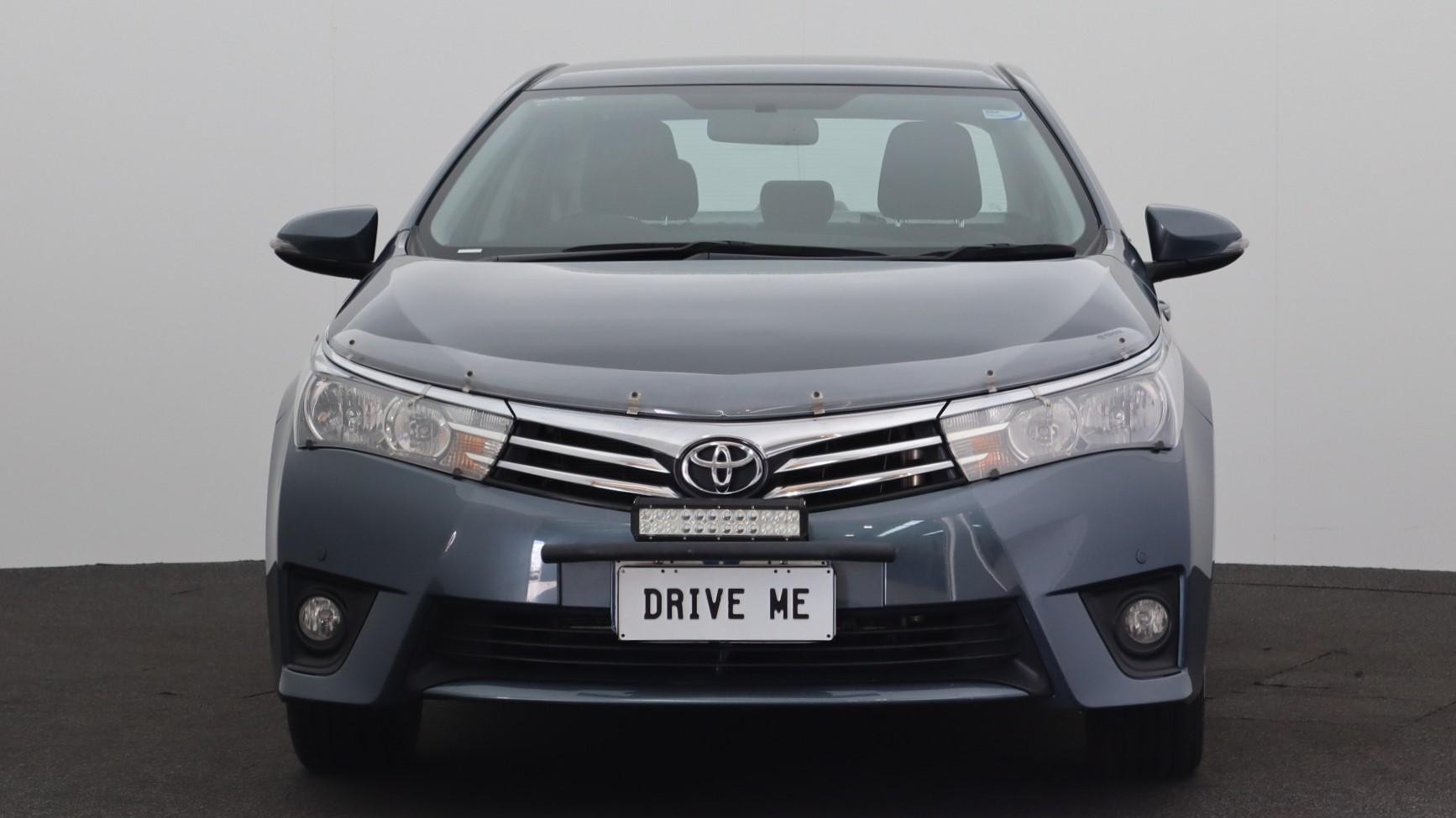 Toyota Corolla image 2
