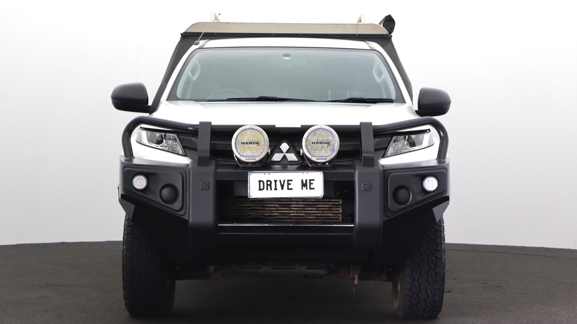 Mitsubishi Triton image 2