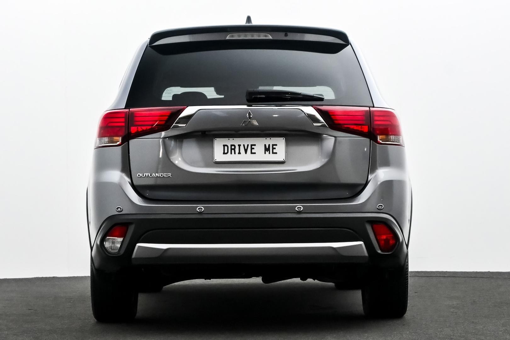 Mitsubishi Outlander image 3