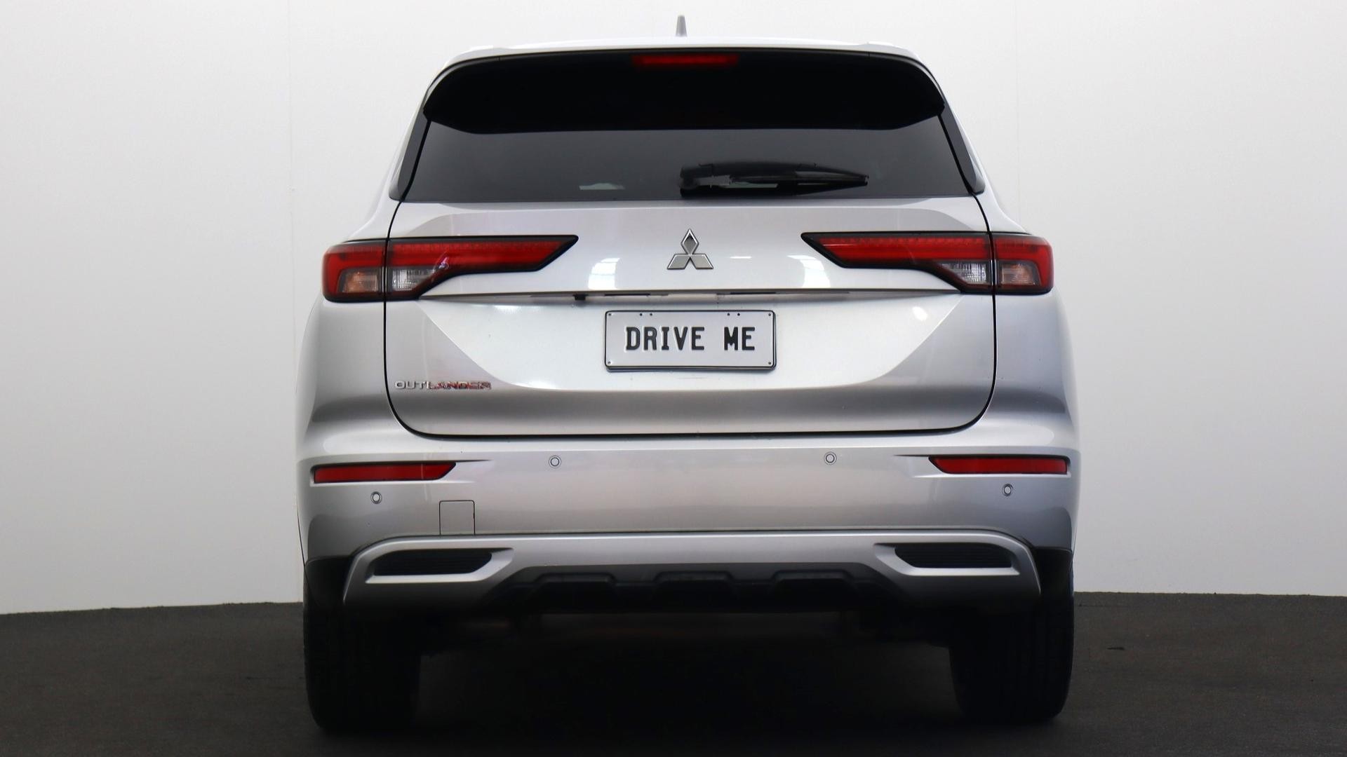 Mitsubishi Outlander image 3